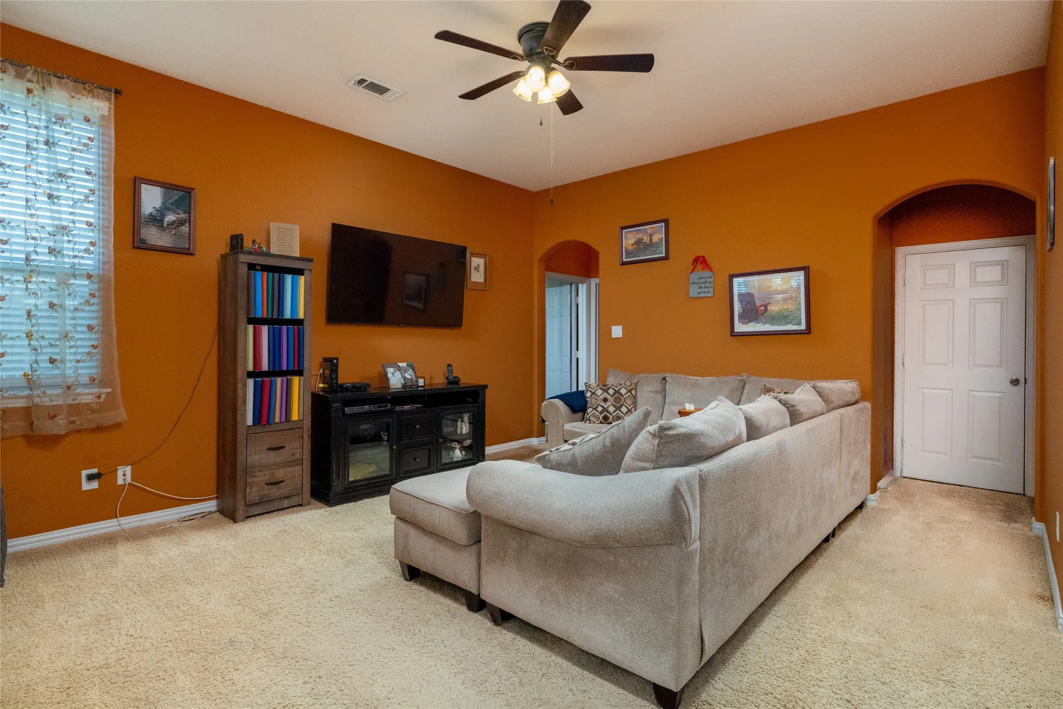 Single Family Residence For Sale in Tarrant County , 2017 Sterling Trace Drive, Keller, Texas 76248, 4 Bedroom, 4 Bathroom, 3 Garage spaces, 3,200 Sqft, built in 2011, mls#21355544, Real Estate Agent in Keller, Homes For Sale in Tarrant county, Homes For Sale in Keller, Realtor in Keller Texas, Real Estate Brokerage Independent Realty Texas, Luminita Cordes Realtor