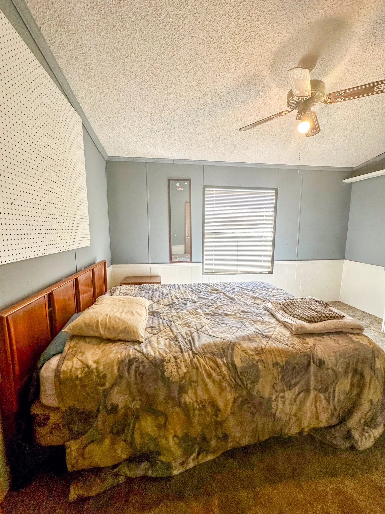 Mobile Home For Sale in Mc Culloch County , 76 Private Road 840, Rochelle, Texas 76872, 3 Bedroom, 2 Bathroom, 2 Garage spaces, 1,512 Sqft, built in 1984, mls#21363753, Real Estate Agent in Rochelle, Homes For Sale in Mc Culloch county, Homes For Sale in Rochelle, Realtor in Rochelle Texas, Real Estate Brokerage Independent Realty Texas, Luminita Cordes Realtor