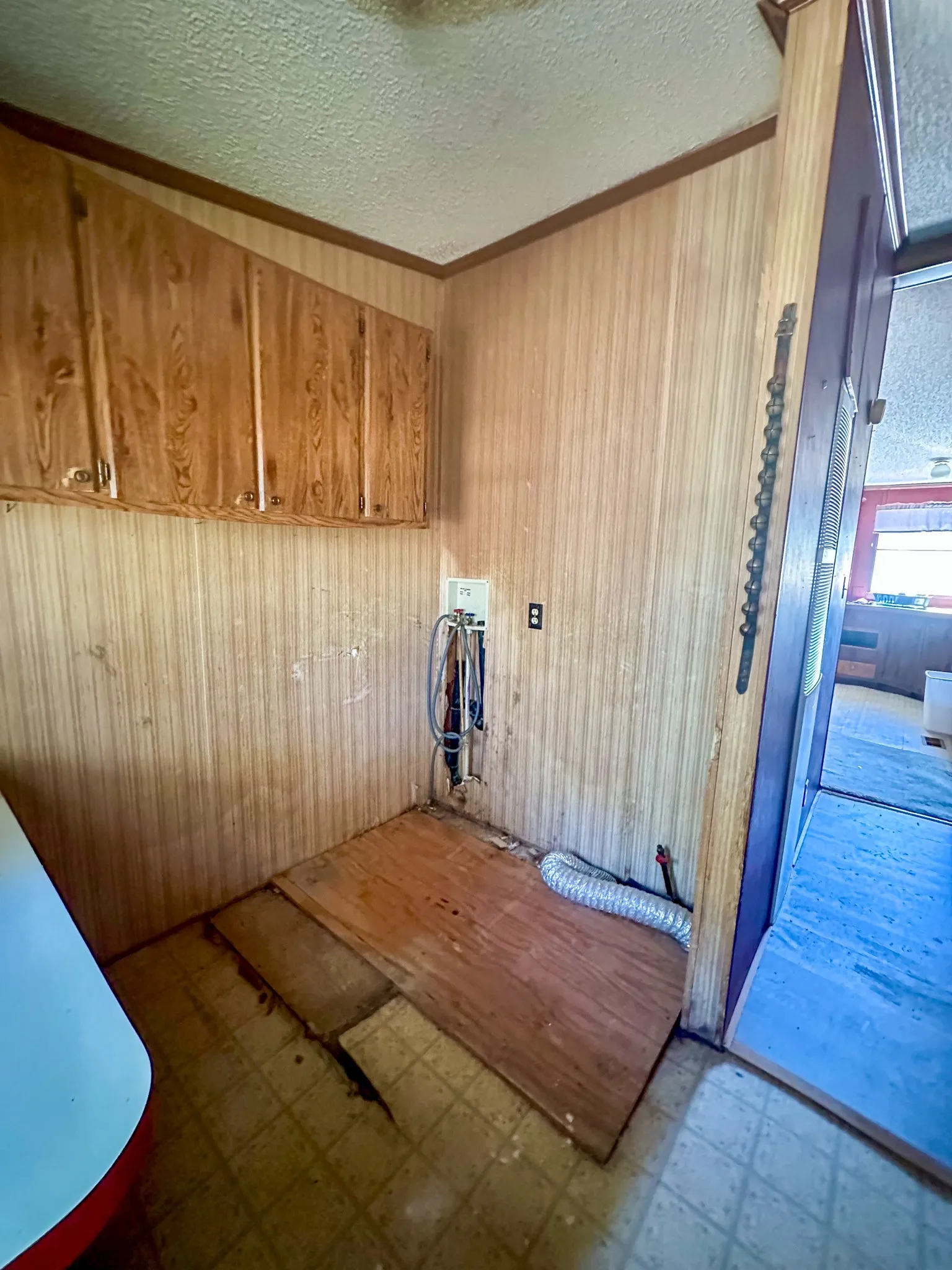 Mobile Home For Sale in Mc Culloch County , 76 Private Road 840, Rochelle, Texas 76872, 3 Bedroom, 2 Bathroom, 2 Garage spaces, 1,512 Sqft, built in 1984, mls#21363753, Real Estate Agent in Rochelle, Homes For Sale in Mc Culloch county, Homes For Sale in Rochelle, Realtor in Rochelle Texas, Real Estate Brokerage Independent Realty Texas, Luminita Cordes Realtor