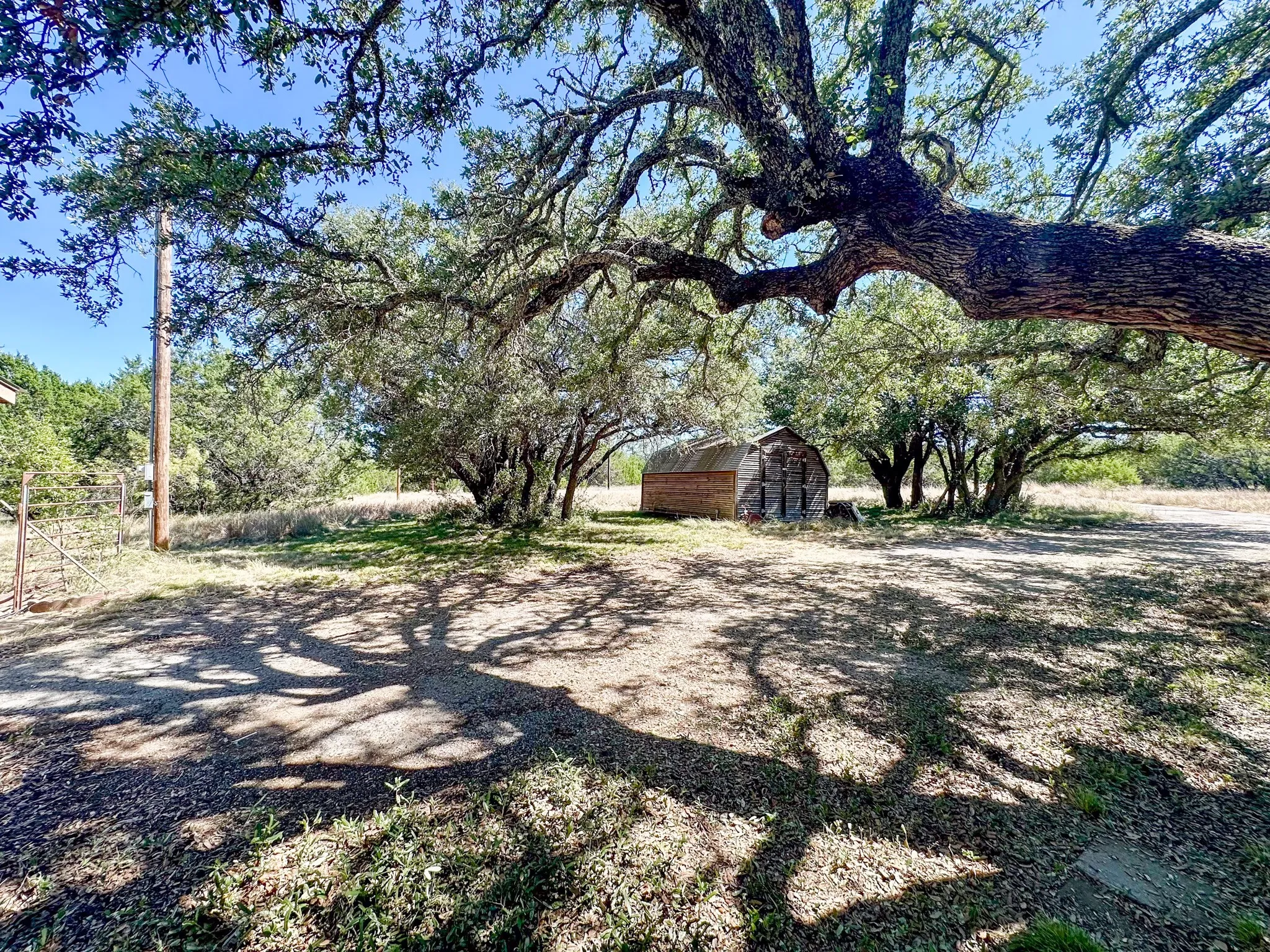 Mobile Home For Sale in Mc Culloch County , 76 Private Road 840, Rochelle, Texas 76872, 3 Bedroom, 2 Bathroom, 2 Garage spaces, 1,512 Sqft, built in 1984, mls#21363753, Real Estate Agent in Rochelle, Homes For Sale in Mc Culloch county, Homes For Sale in Rochelle, Realtor in Rochelle Texas, Real Estate Brokerage Independent Realty Texas, Luminita Cordes Realtor