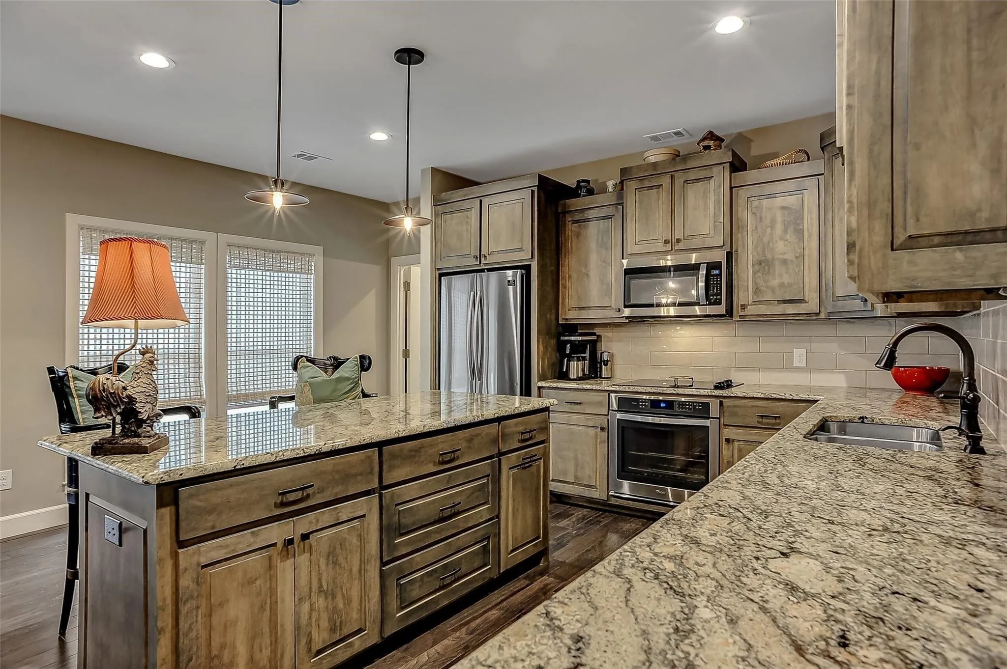 Single Family Residence For Rent in Grayson County , 3818 Sumner Court, Sherman, Texas 75090, 3 Bedroom, 3 Bathroom, 2 Garage spaces, 2,420 Sqft, built in 2019, mls#21363773, Real Estate Agent in Sherman, Homes For Rent in Grayson county, Homes For Rent in Sherman, Realtor in Sherman Texas, Real Estate Brokerage Independent Realty Texas, Luminita Cordes Realtor