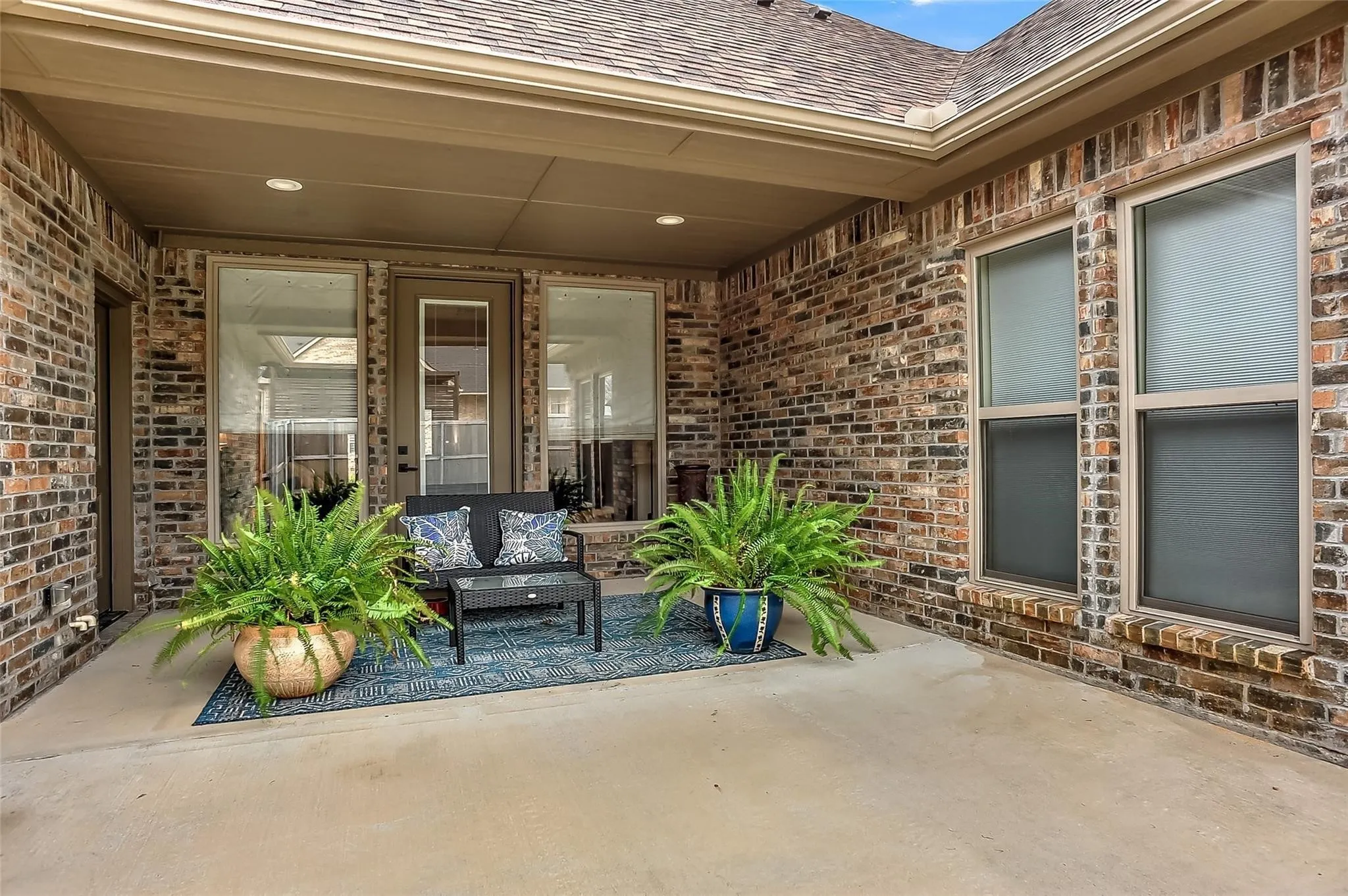 Single Family Residence For Rent in Grayson County , 3818 Sumner Court, Sherman, Texas 75090, 3 Bedroom, 3 Bathroom, 2 Garage spaces, 2,420 Sqft, built in 2019, mls#21363773, Real Estate Agent in Sherman, Homes For Rent in Grayson county, Homes For Rent in Sherman, Realtor in Sherman Texas, Real Estate Brokerage Independent Realty Texas, Luminita Cordes Realtor