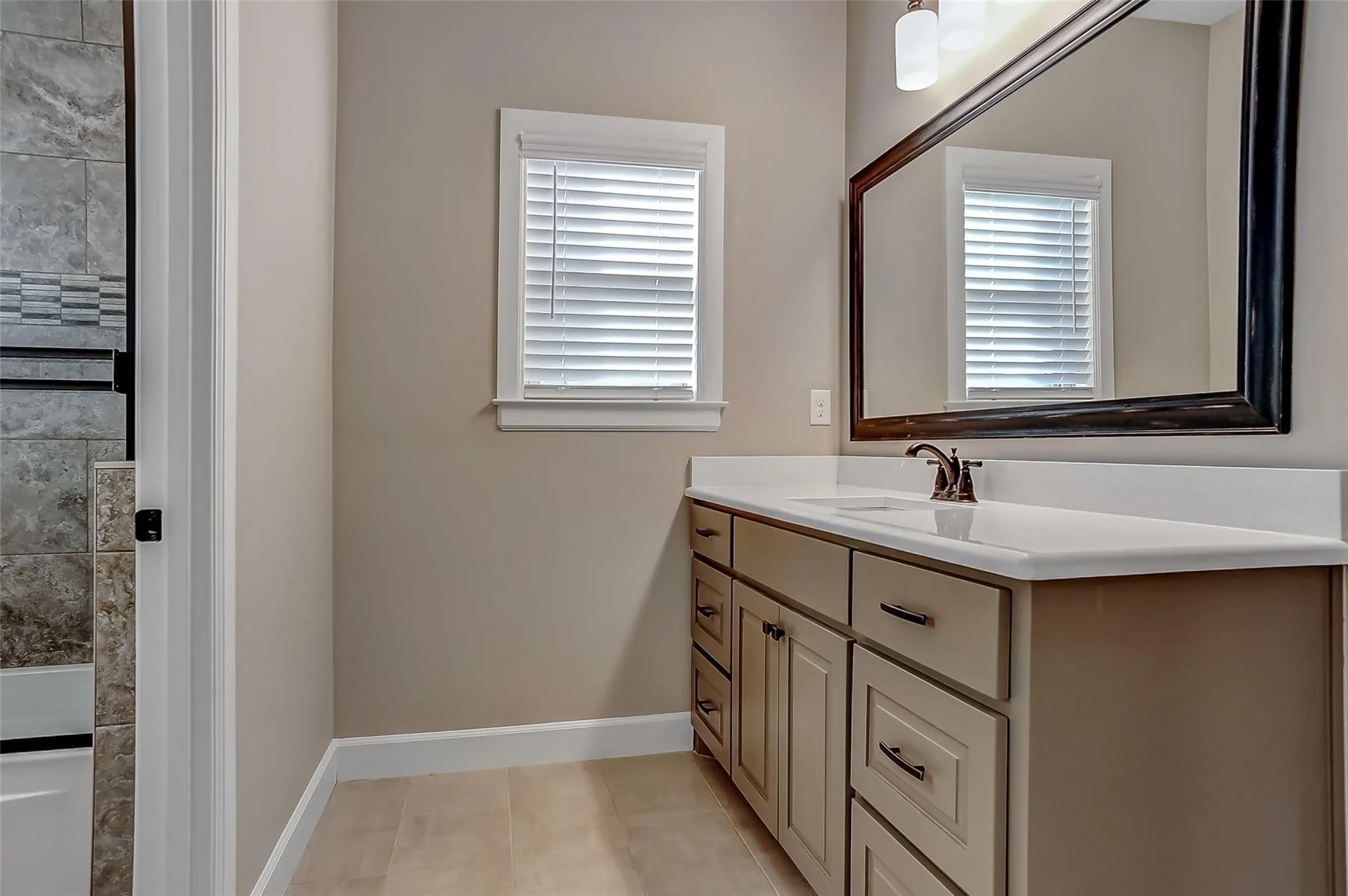 Single Family Residence For Rent in Grayson County , 3818 Sumner Court, Sherman, Texas 75090, 3 Bedroom, 3 Bathroom, 2 Garage spaces, 2,420 Sqft, built in 2019, mls#21363773, Real Estate Agent in Sherman, Homes For Rent in Grayson county, Homes For Rent in Sherman, Realtor in Sherman Texas, Real Estate Brokerage Independent Realty Texas, Luminita Cordes Realtor