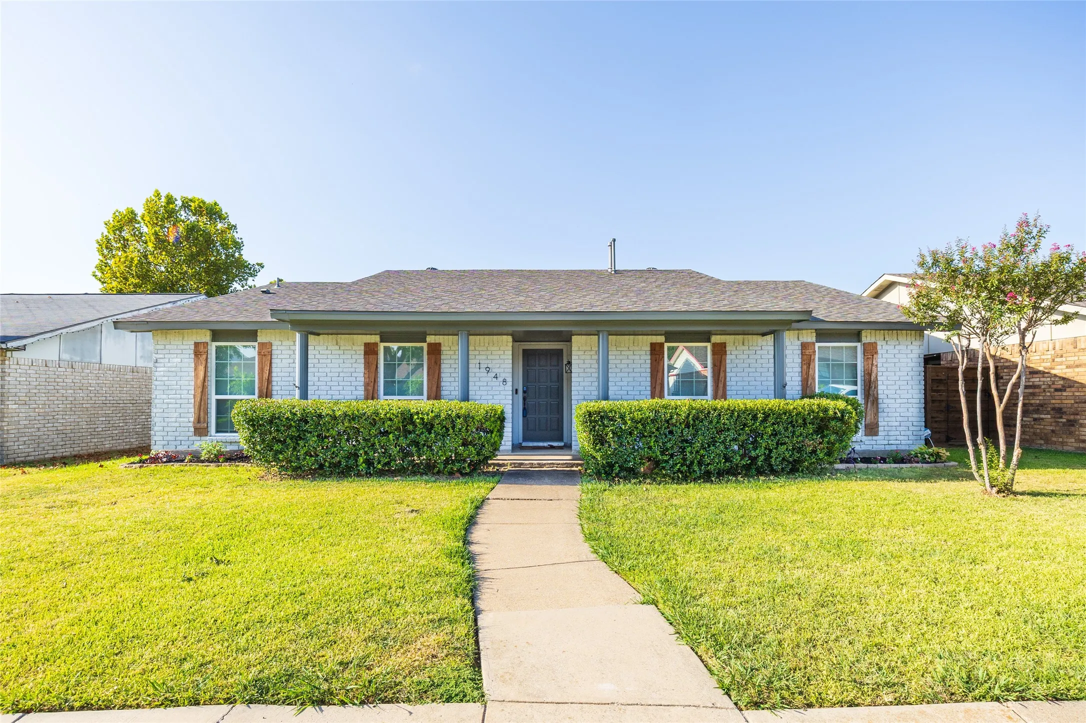 Single Family Residence For Rent in Denton County , 1948 Rambling Ridge Lane, Carrollton, Texas 75007, 3 Bedroom, 2 Bathroom, 2 Garage spaces, 1,930 Sqft, built in 1977, mls#21363769, Real Estate Agent in Carrollton, Homes For Rent in Denton county, Homes For Rent in Carrollton, Realtor in Carrollton Texas, Real Estate Brokerage Independent Realty Texas, Luminita Cordes Realtor