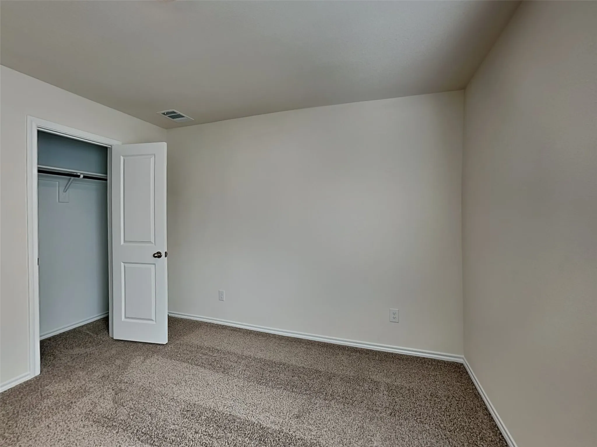 Single Family Residence For Rent in Grayson County , 1511 Aleia Cove, Sherman, Texas 75092, 3 Bedroom, 2 Bathroom, 2 Garage spaces, 1,568 Sqft, built in 2024, mls#21363673, Real Estate Agent in Sherman, Homes For Rent in Grayson county, Homes For Rent in Sherman, Realtor in Sherman Texas, Real Estate Brokerage Independent Realty Texas, Luminita Cordes Realtor