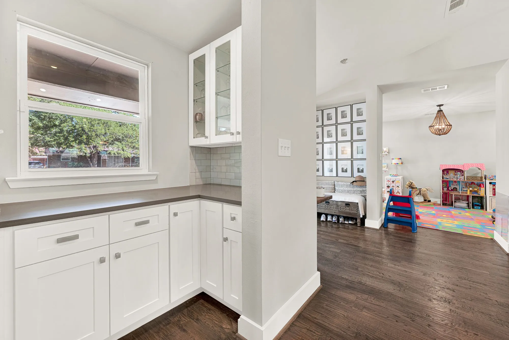 Coffee Bar/ Wet Bar adjacent to kitchen