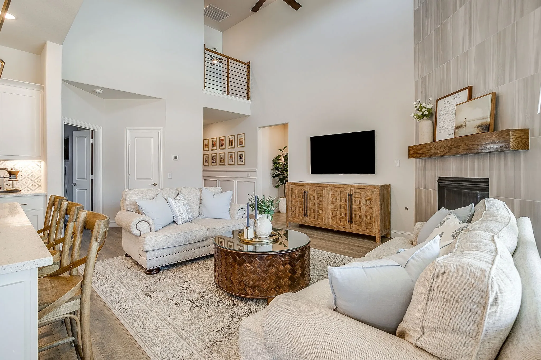 Single Family Residence For Sale in Parker County , 128 Kingfisher Lane, Aledo, Texas 76008, 5 Bedroom, 4 Bathroom, 2 Garage spaces, 3,558 Sqft, built in 2024, mls#21363720, Real Estate Agent in Aledo, Homes For Sale in Parker county, Homes For Sale in Aledo, Realtor in Aledo Texas, Real Estate Brokerage Independent Realty Texas, Luminita Cordes Realtor