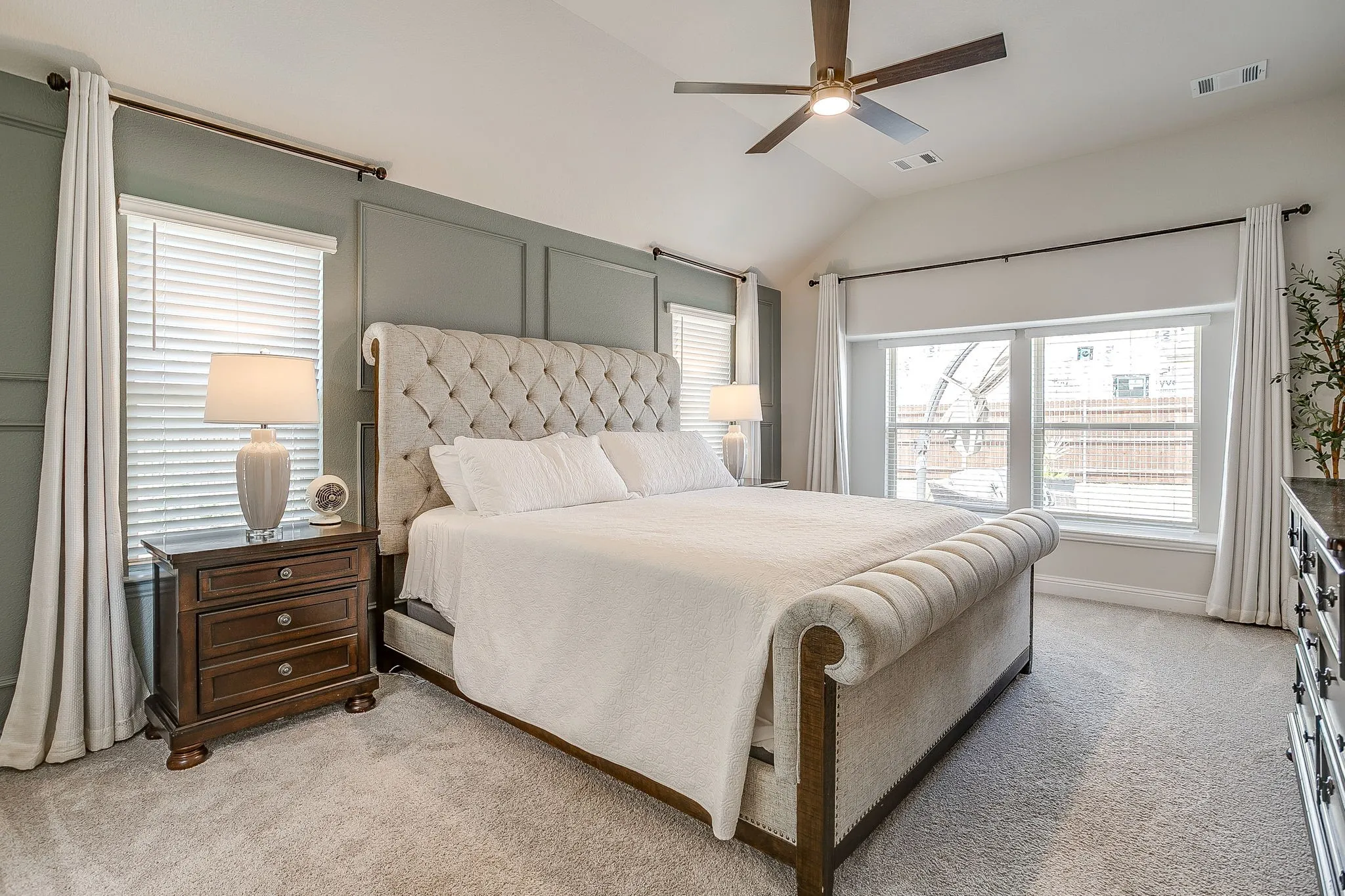 Single Family Residence For Sale in Parker County , 128 Kingfisher Lane, Aledo, Texas 76008, 5 Bedroom, 4 Bathroom, 2 Garage spaces, 3,558 Sqft, built in 2024, mls#21363720, Real Estate Agent in Aledo, Homes For Sale in Parker county, Homes For Sale in Aledo, Realtor in Aledo Texas, Real Estate Brokerage Independent Realty Texas, Luminita Cordes Realtor