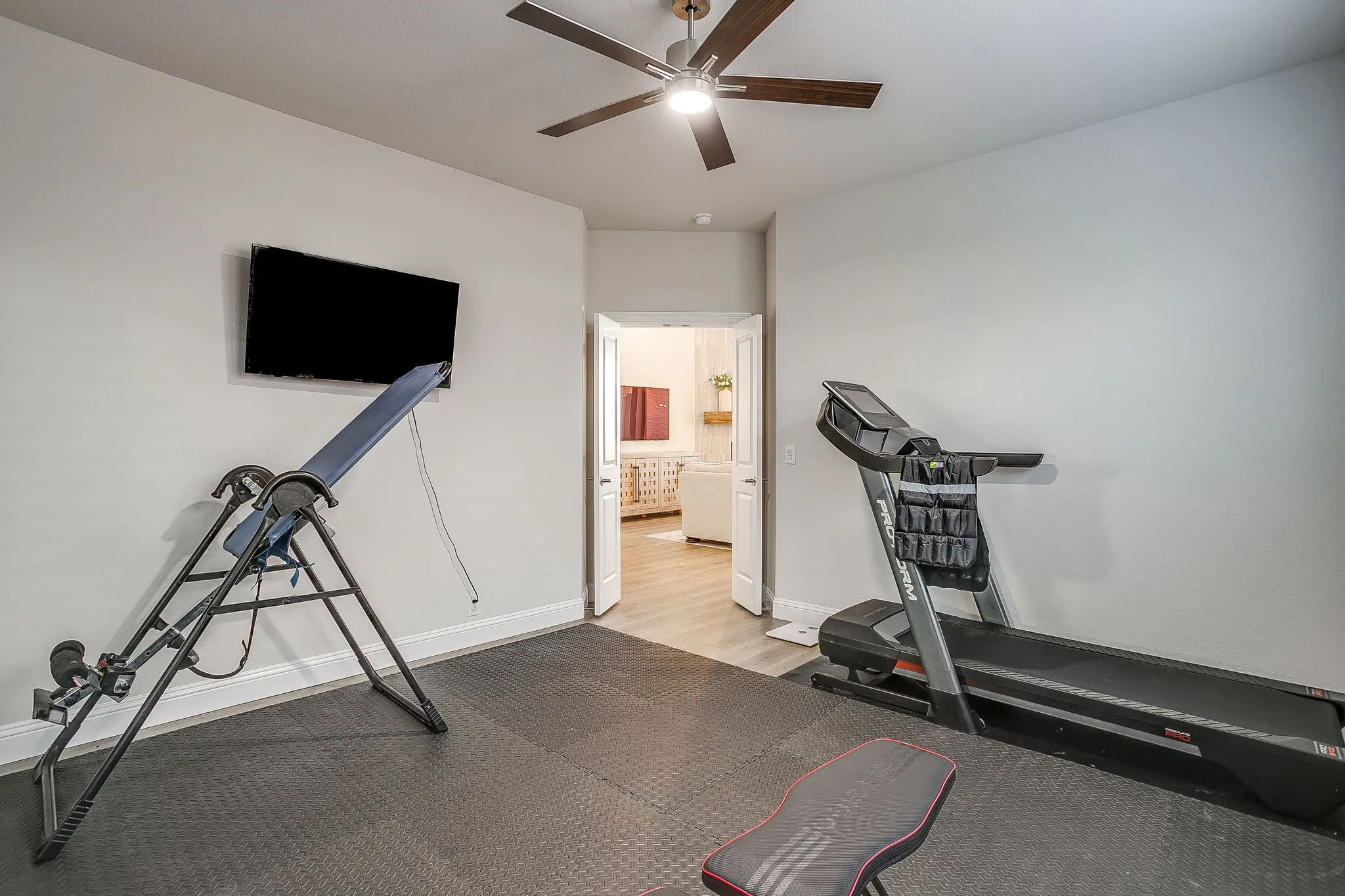 Single Family Residence For Sale in Parker County , 128 Kingfisher Lane, Aledo, Texas 76008, 5 Bedroom, 4 Bathroom, 2 Garage spaces, 3,558 Sqft, built in 2024, mls#21363720, Real Estate Agent in Aledo, Homes For Sale in Parker county, Homes For Sale in Aledo, Realtor in Aledo Texas, Real Estate Brokerage Independent Realty Texas, Luminita Cordes Realtor