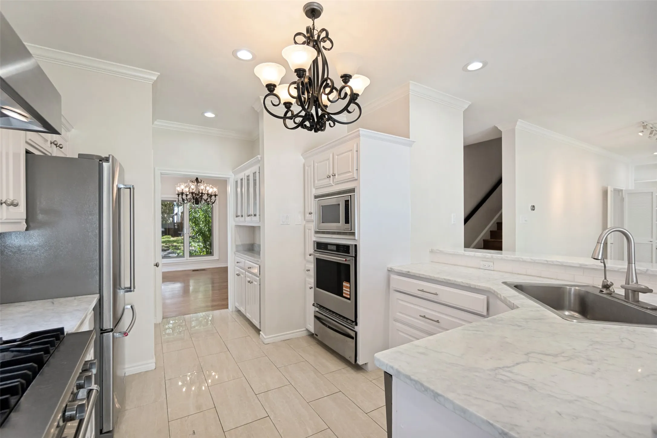 Single Family Residence For Sale in Dallas County , 4516 Livingston Avenue, Highland Park, Texas 75205, 4 Bedroom, 4 Bathroom, 2 Garage spaces, 3,360 Sqft, built in 1990, mls#21362737, Real Estate Agent in Highland Park, Homes For Sale in Dallas county, Homes For Sale in Highland Park, Realtor in Highland Park Texas, Real Estate Brokerage Independent Realty Texas, Luminita Cordes Realtor
