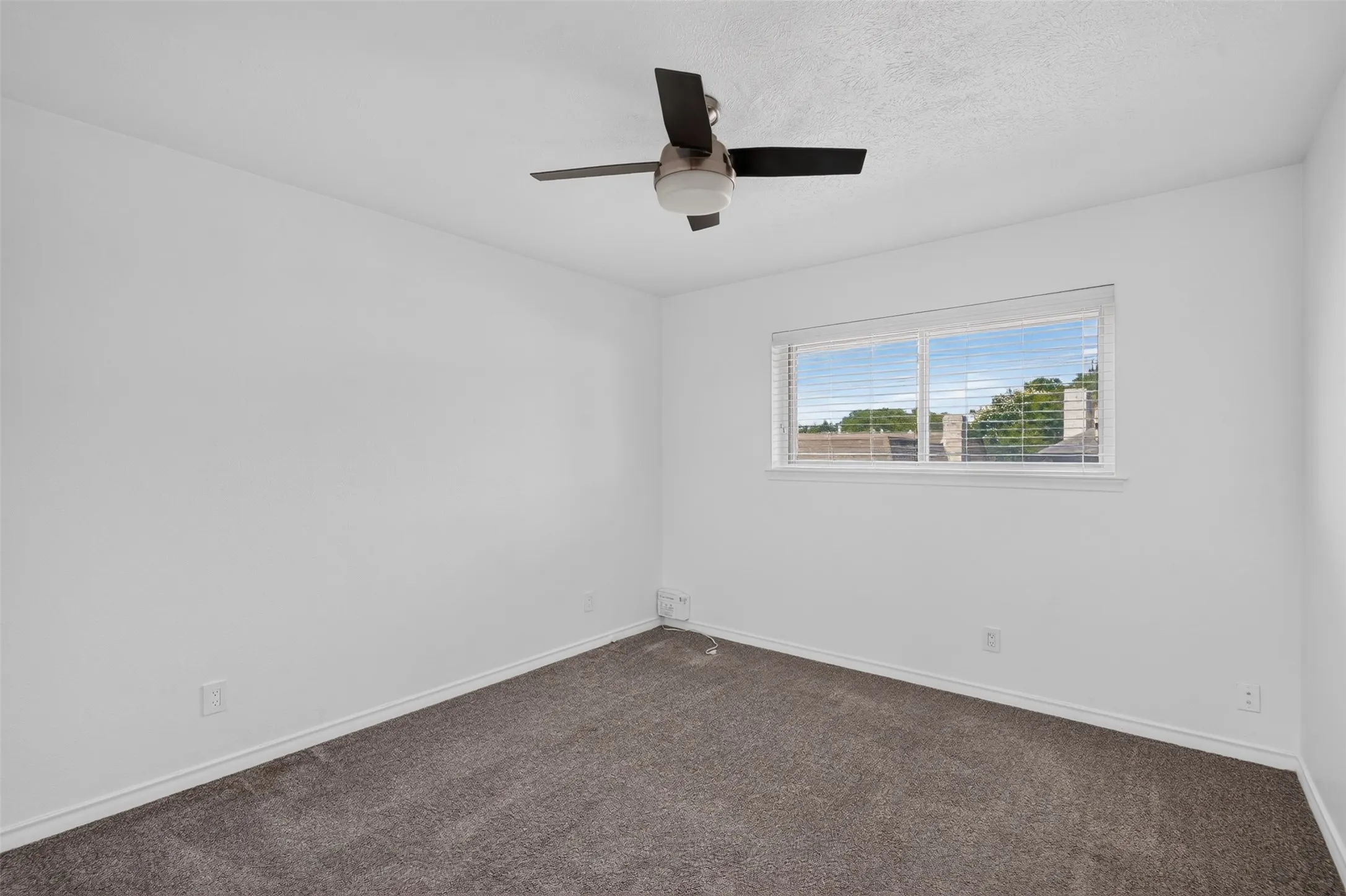 Duplex For Rent in Dallas County , 10526 Ravenscroft Drive, Dallas, Texas 75230, 3 Bedroom, 2 Bathroom, Garage spaces, 1,840 Sqft, built in 1969, Price $3,300, mls#21363789, Real Estate Agent in Dallas, Homes For Rent in Dallas county, Homes For Rent in Dallas, Realtor in Dallas Texas, Real Estate Brokerage Independent Realty Texas, Luminita Cordes Realtor