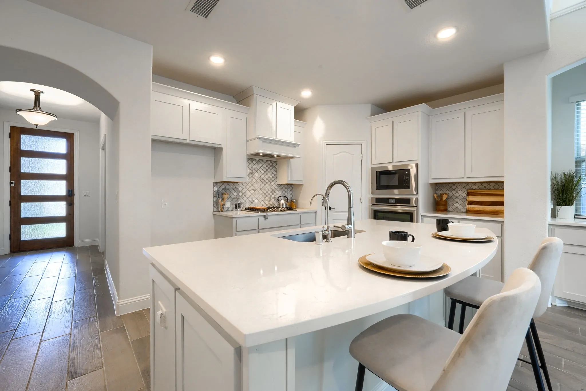 Single Family Residence For Sale in Denton County , 1312 Arrowwood Drive, Aubrey, Texas 76227, 4 Bedroom, 4 Bathroom, 2 Garage spaces, 3,106 Sqft, built in 2021, mls#21362619, Real Estate Agent in Aubrey, Homes For Sale in Denton county, Homes For Sale in Aubrey, Realtor in Aubrey Texas, Real Estate Brokerage Independent Realty Texas, Luminita Cordes Realtor