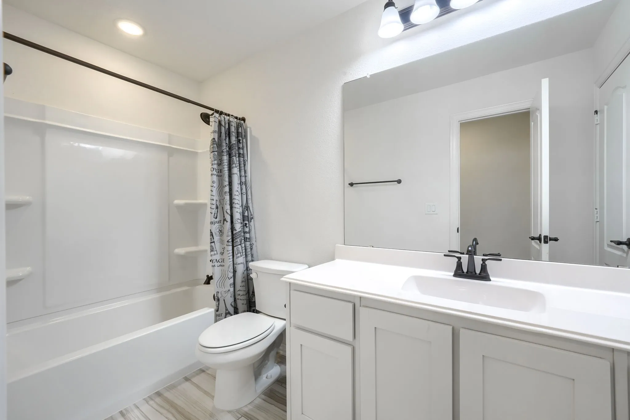 Single Family Residence For Sale in Denton County , 1312 Arrowwood Drive, Aubrey, Texas 76227, 4 Bedroom, 4 Bathroom, 2 Garage spaces, 3,106 Sqft, built in 2021, mls#21362619, Real Estate Agent in Aubrey, Homes For Sale in Denton county, Homes For Sale in Aubrey, Realtor in Aubrey Texas, Real Estate Brokerage Independent Realty Texas, Luminita Cordes Realtor