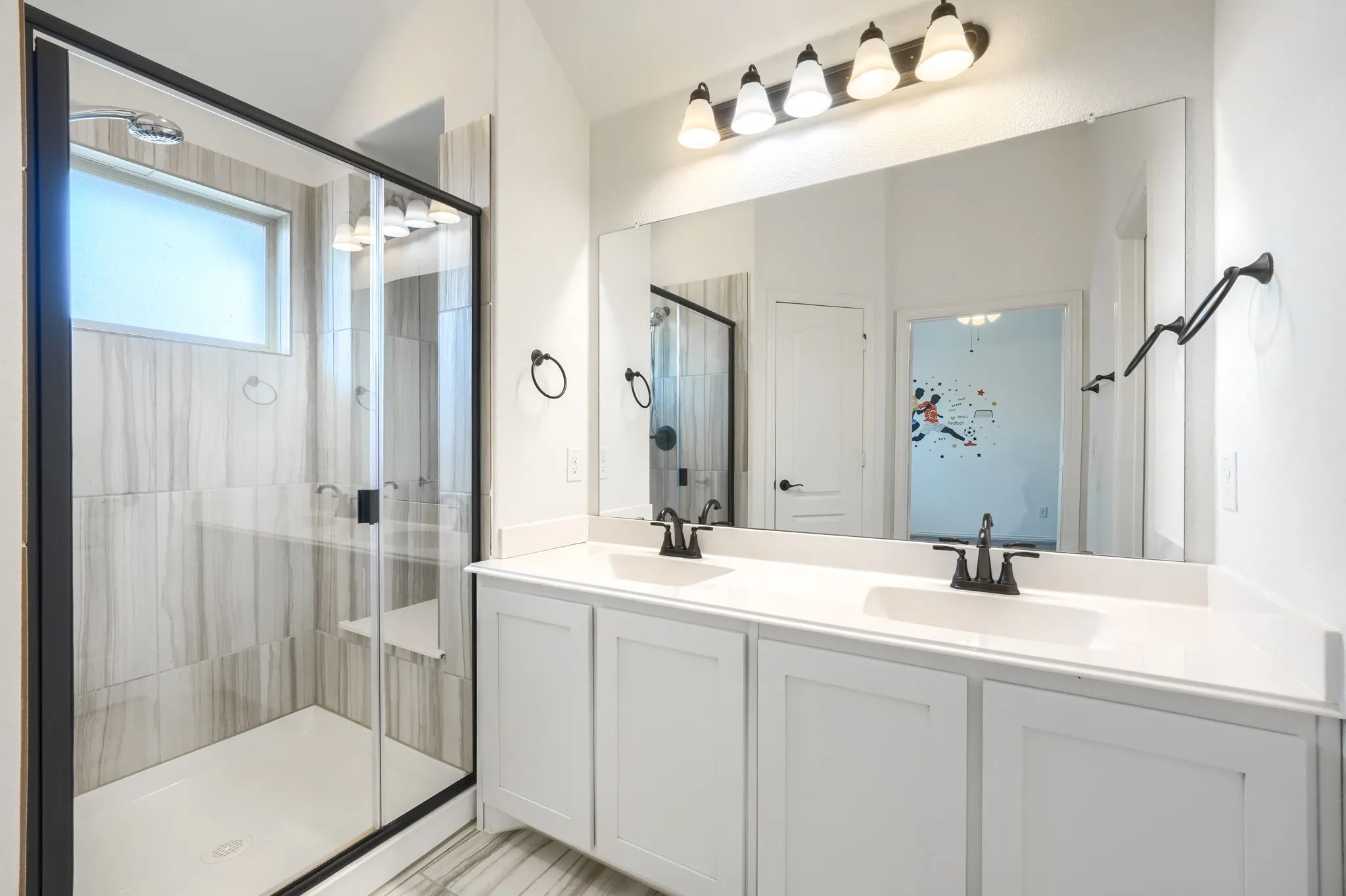 Single Family Residence For Sale in Denton County , 1312 Arrowwood Drive, Aubrey, Texas 76227, 4 Bedroom, 4 Bathroom, 2 Garage spaces, 3,106 Sqft, built in 2021, mls#21362619, Real Estate Agent in Aubrey, Homes For Sale in Denton county, Homes For Sale in Aubrey, Realtor in Aubrey Texas, Real Estate Brokerage Independent Realty Texas, Luminita Cordes Realtor