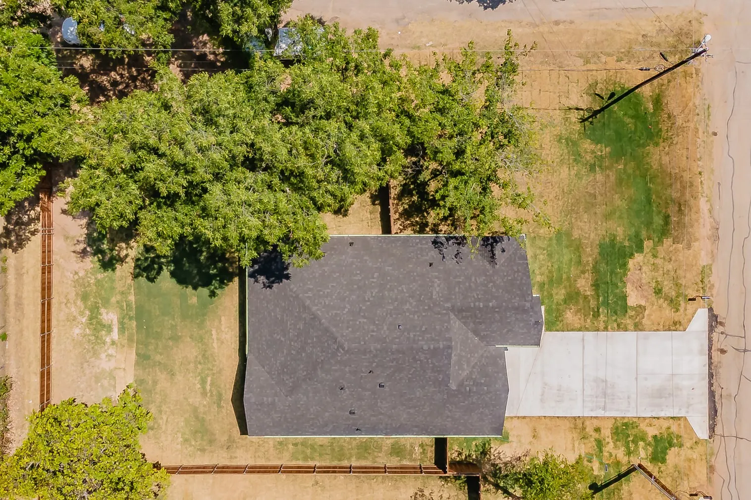 Single Family Residence For Sale in Wise County , 303 Hobbs Avenue, Boyd, Texas 76023, 3 Bedroom, 2 Bathroom, 2 Garage spaces, 1,542 Sqft, built in 2026, mls#21363568, Real Estate Agent in Boyd, Homes For Sale in Wise county, Homes For Sale in Boyd, Realtor in Boyd Texas, Real Estate Brokerage Independent Realty Texas, Luminita Cordes Realtor