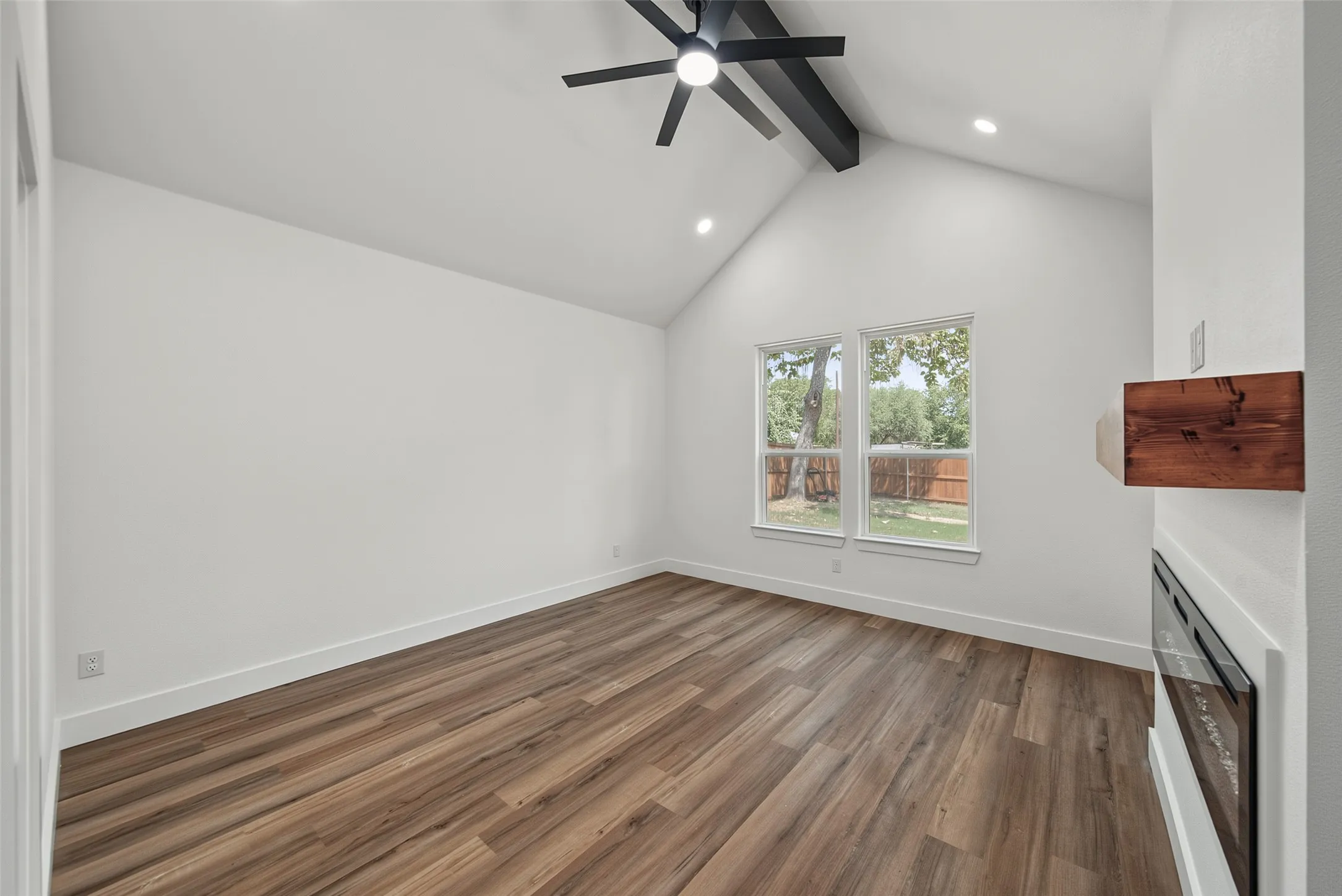 Single Family Residence For Sale in Wise County , 303 Hobbs Avenue, Boyd, Texas 76023, 3 Bedroom, 2 Bathroom, 2 Garage spaces, 1,542 Sqft, built in 2026, mls#21363568, Real Estate Agent in Boyd, Homes For Sale in Wise county, Homes For Sale in Boyd, Realtor in Boyd Texas, Real Estate Brokerage Independent Realty Texas, Luminita Cordes Realtor