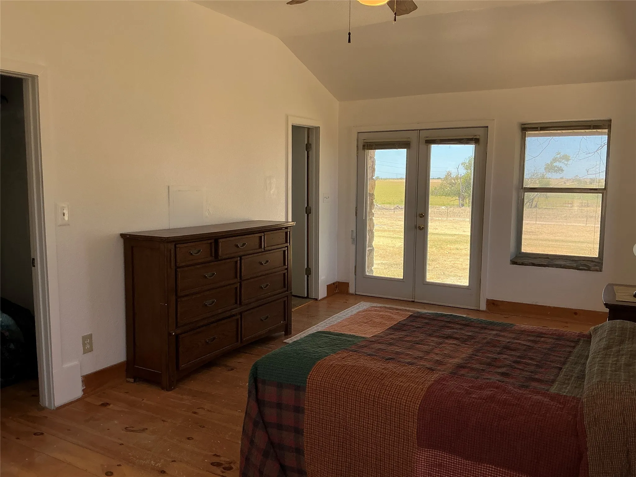 Farm For Sale in Hamilton County , 6610 CR 431, Jonesboro, Texas 76538, 4 Bedroom, 5 Bathroom, 1 Garage spaces, 4,140 Sqft, built in 2006, mls#21362198, Real Estate Agent in Jonesboro, Homes For Sale in Hamilton county, Homes For Sale in Jonesboro, Realtor in Jonesboro Texas, Real Estate Brokerage Independent Realty Texas, Luminita Cordes Realtor