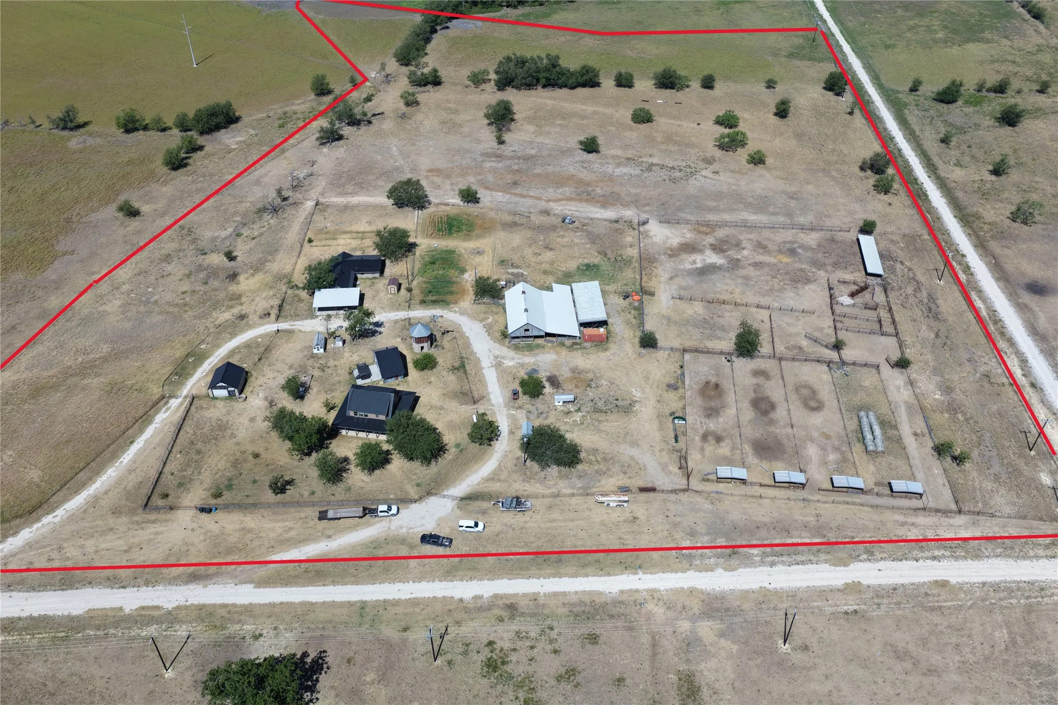 Farm For Sale in Hamilton County , 6610 CR 431, Jonesboro, Texas 76538, 4 Bedroom, 5 Bathroom, 1 Garage spaces, 4,140 Sqft, built in 2006, mls#21362198, Real Estate Agent in Jonesboro, Homes For Sale in Hamilton county, Homes For Sale in Jonesboro, Realtor in Jonesboro Texas, Real Estate Brokerage Independent Realty Texas, Luminita Cordes Realtor