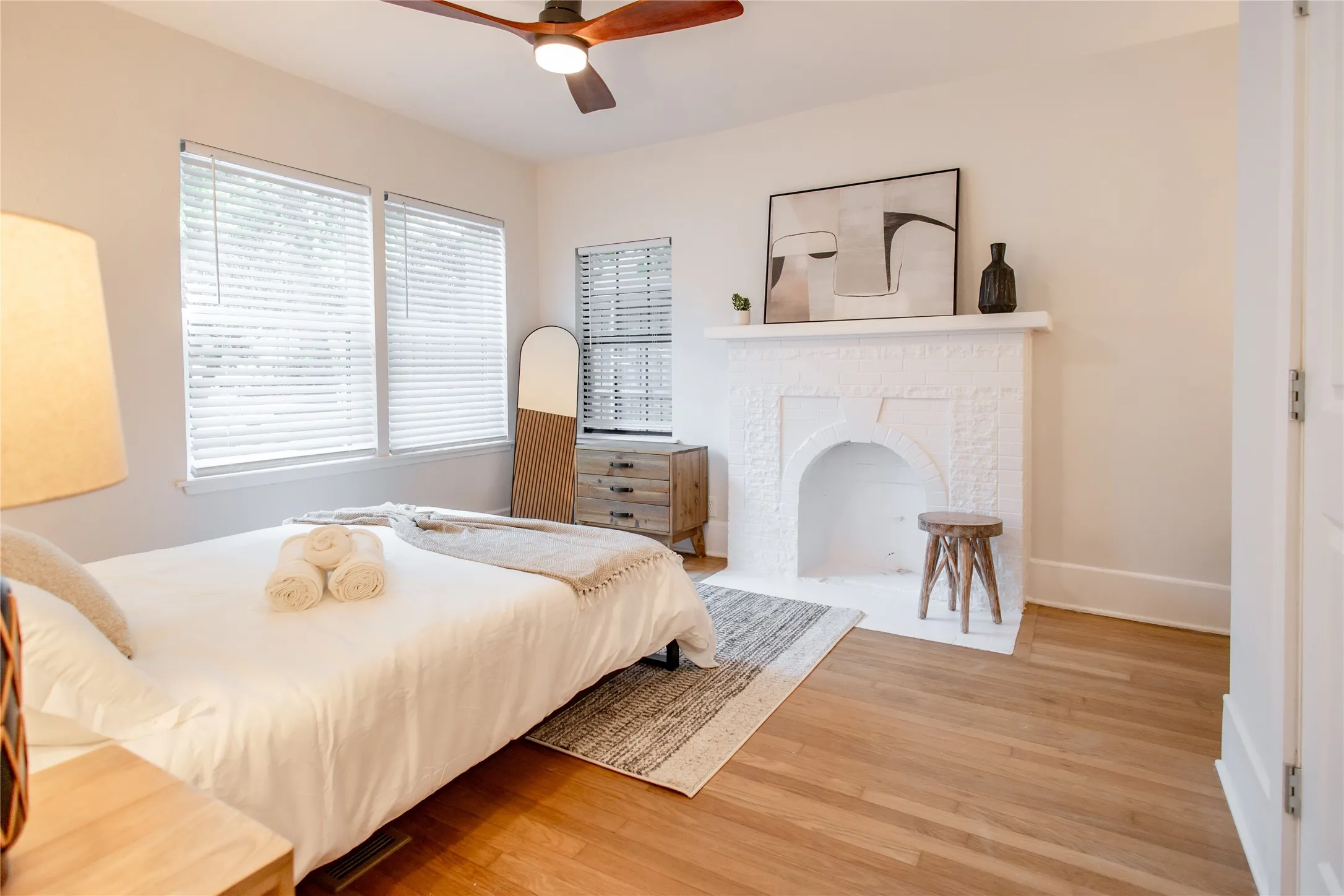 Hotel/Motel For Sale in Dallas County , 4031 Rawlins Street, Dallas, Texas 75219, 0, 0, Garage spaces, 0 Sqft, built in 1926, Price $2,199,999, mls#21357978, Real Estate Agent in Dallas, Homes For Sale in Dallas county, Homes For Sale in Dallas, Realtor in Dallas Texas, Real Estate Brokerage Independent Realty Texas, Luminita Cordes Realtor