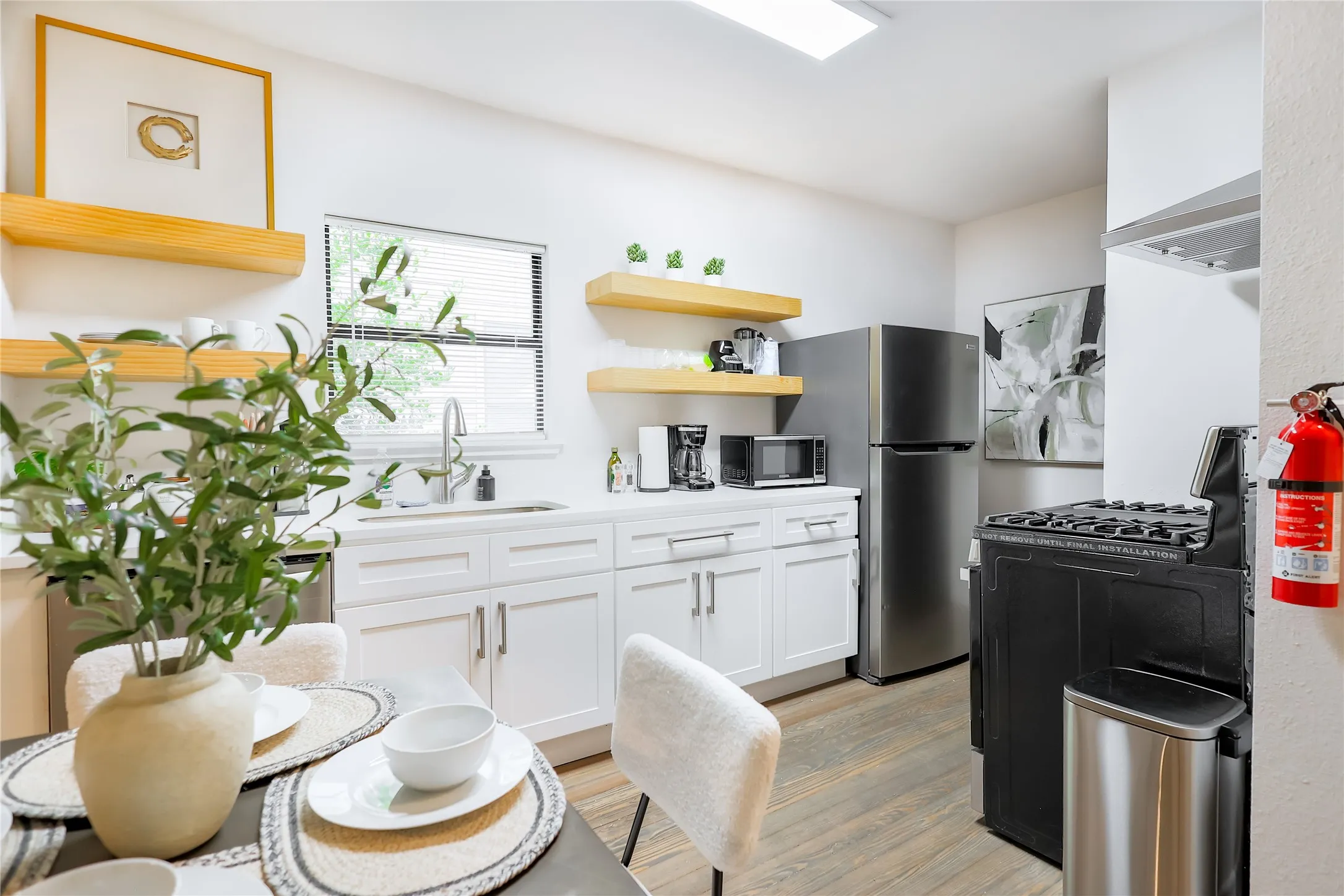 Hotel/Motel For Sale in Dallas County , 4031 Rawlins Street, Dallas, Texas 75219, 0, 0, Garage spaces, 0 Sqft, built in 1926, Price $2,199,999, mls#21357978, Real Estate Agent in Dallas, Homes For Sale in Dallas county, Homes For Sale in Dallas, Realtor in Dallas Texas, Real Estate Brokerage Independent Realty Texas, Luminita Cordes Realtor