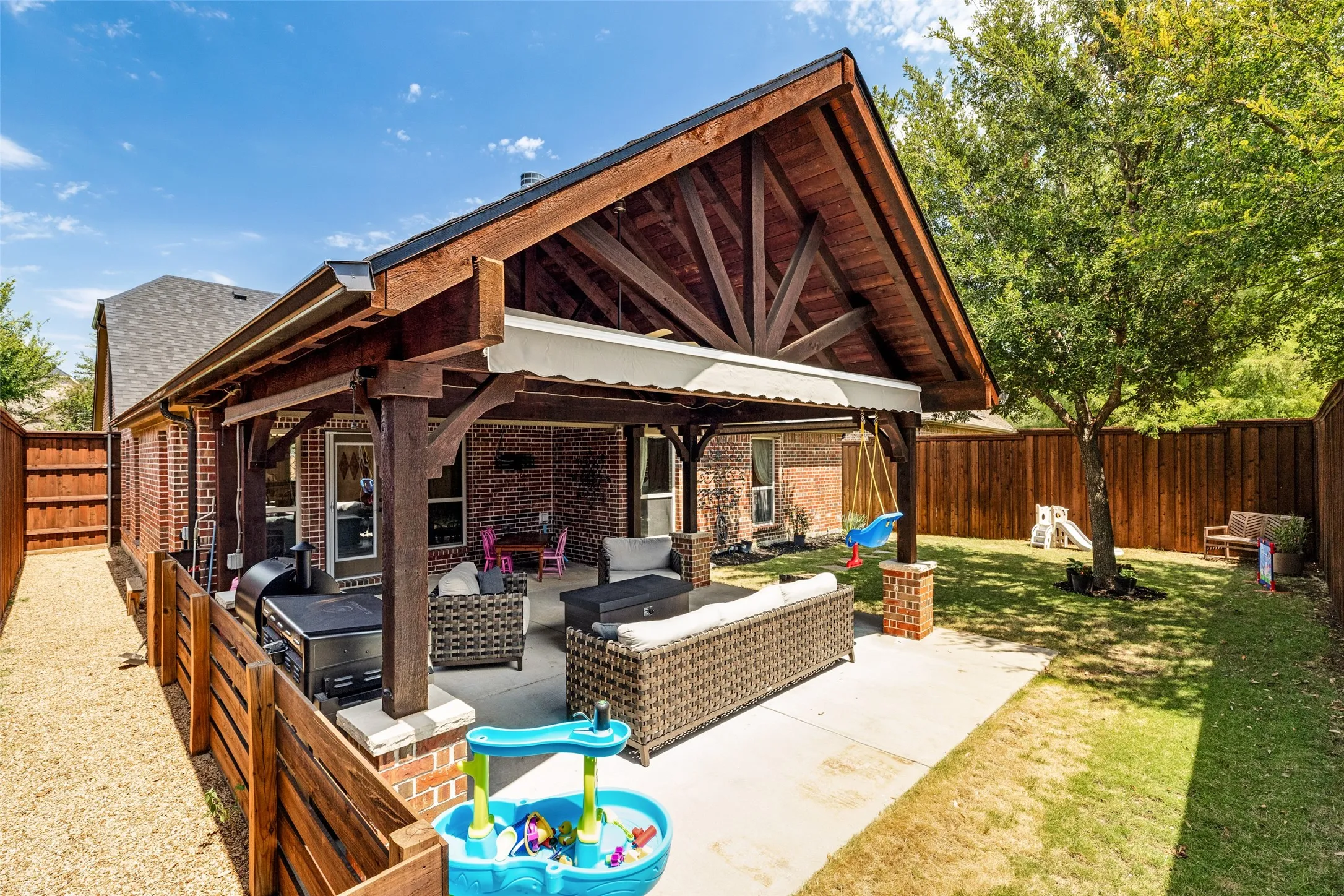 Single Family Residence For Sale in Collin County , 4413 Forest Cove Drive, Mc Kinney, Texas 75071, 3 Bedroom, 2 Bathroom, 2 Garage spaces, 2,038 Sqft, built in 2013, mls#21361397, Real Estate Agent in Mc Kinney, Homes For Sale in Collin county, Homes For Sale in Mc Kinney, Realtor in Mc Kinney Texas, Real Estate Brokerage Independent Realty Texas, Luminita Cordes Realtor