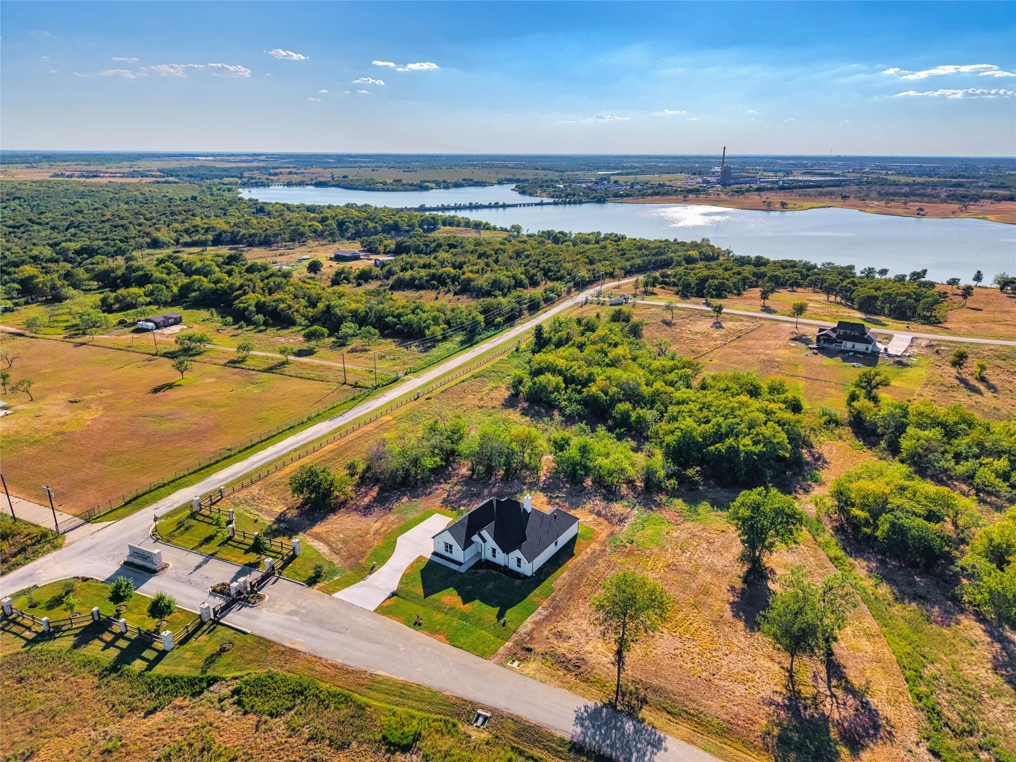 Single Family Residence For Sale in Navarro County , 101 Barefoot Bay Boulevard, Corsicana, Texas 75109, 3 Bedroom, 2 Bathroom, 2 Garage spaces, 2,258 Sqft, built in 2026, mls#21361443, Real Estate Agent in Corsicana, Homes For Sale in Navarro county, Homes For Sale in Corsicana, Realtor in Corsicana Texas, Real Estate Brokerage Independent Realty Texas, Luminita Cordes Realtor