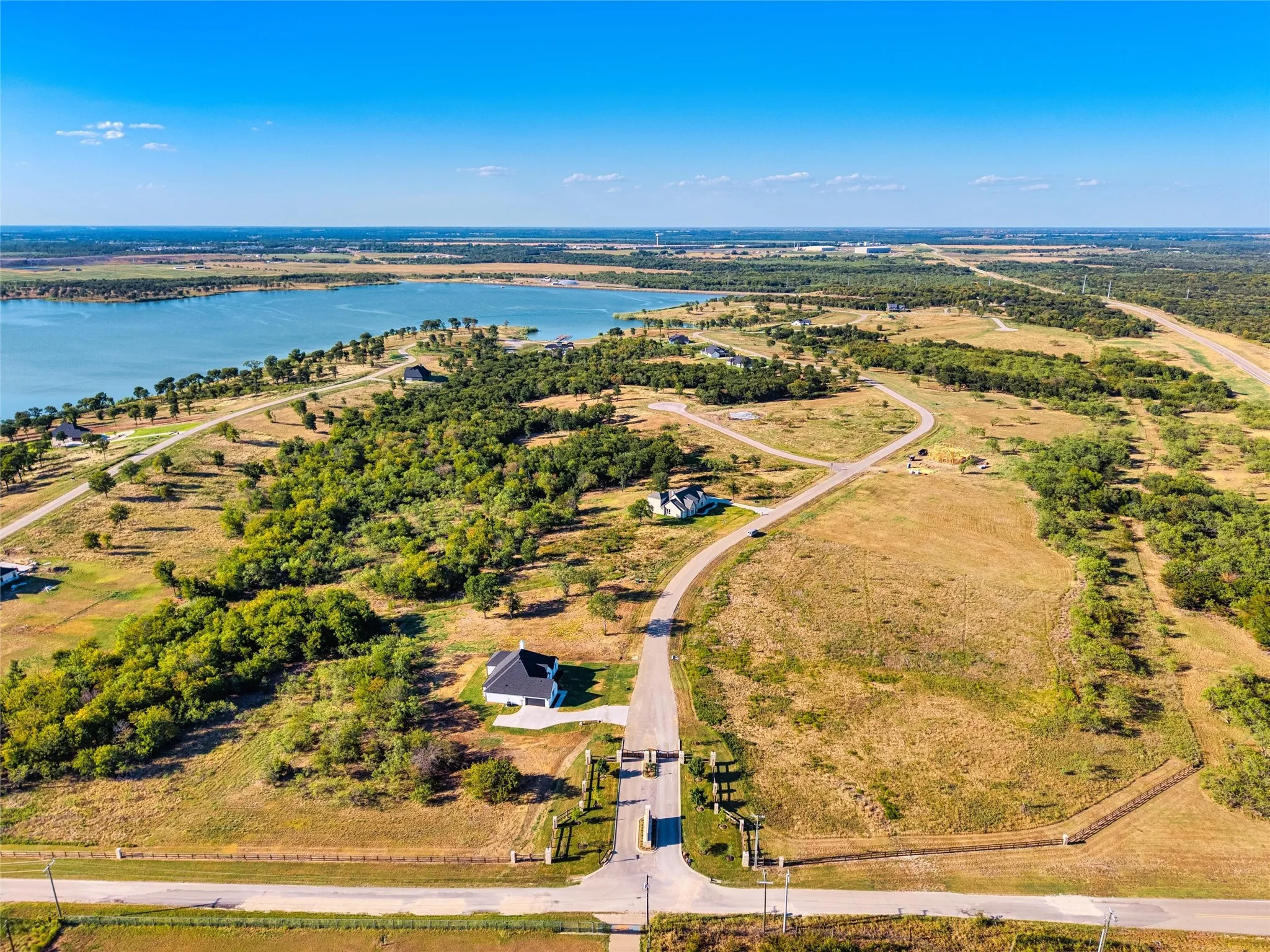 Single Family Residence For Sale in Navarro County , 101 Barefoot Bay Boulevard, Corsicana, Texas 75109, 3 Bedroom, 2 Bathroom, 2 Garage spaces, 2,258 Sqft, built in 2026, mls#21361443, Real Estate Agent in Corsicana, Homes For Sale in Navarro county, Homes For Sale in Corsicana, Realtor in Corsicana Texas, Real Estate Brokerage Independent Realty Texas, Luminita Cordes Realtor