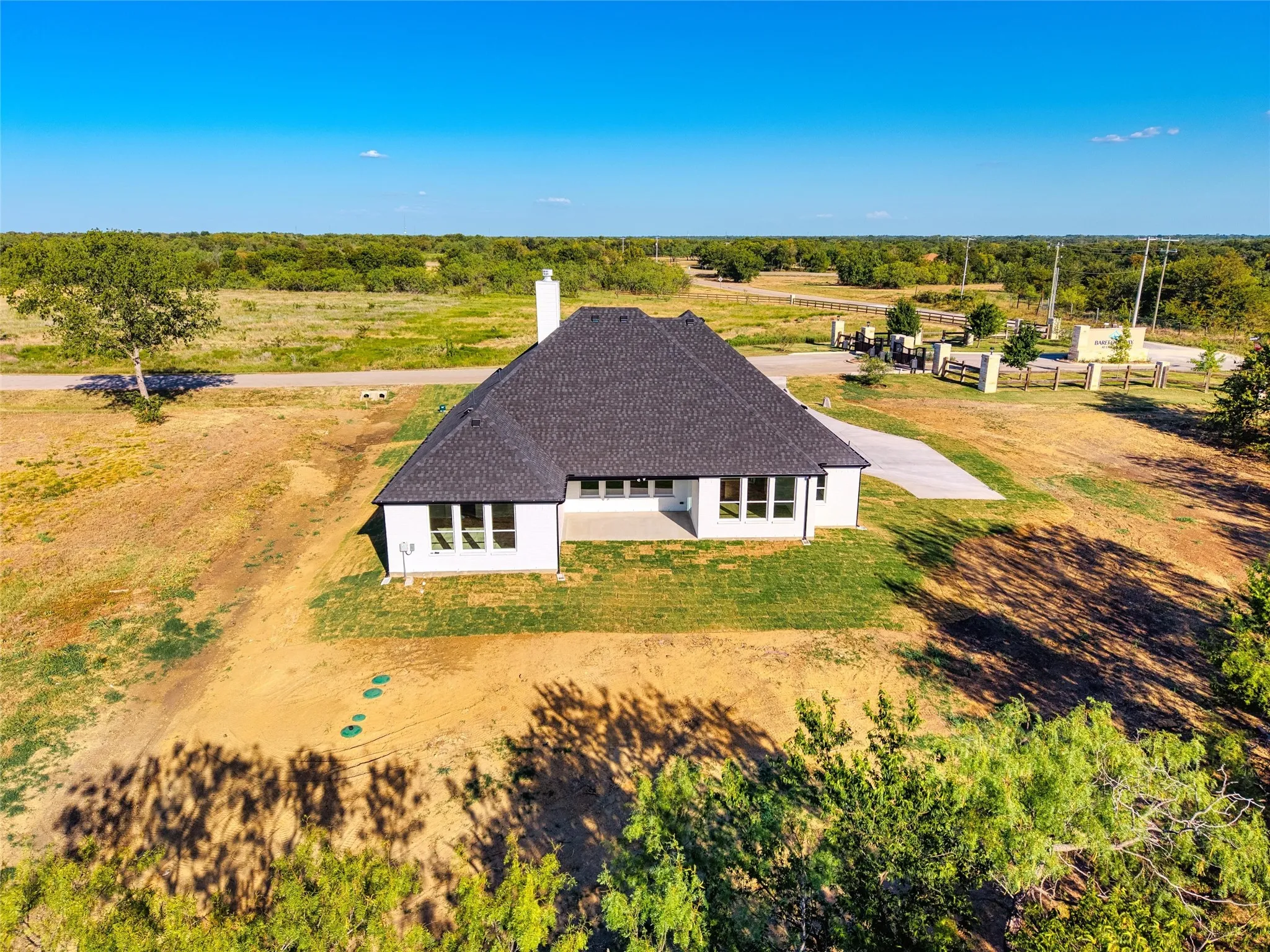 Single Family Residence For Sale in Navarro County , 101 Barefoot Bay Boulevard, Corsicana, Texas 75109, 3 Bedroom, 2 Bathroom, 2 Garage spaces, 2,258 Sqft, built in 2026, mls#21361443, Real Estate Agent in Corsicana, Homes For Sale in Navarro county, Homes For Sale in Corsicana, Realtor in Corsicana Texas, Real Estate Brokerage Independent Realty Texas, Luminita Cordes Realtor