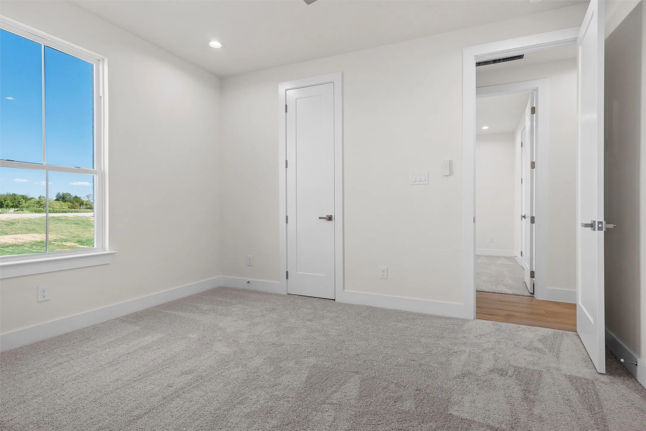 Single Family Residence For Sale in Navarro County , 101 Barefoot Bay Boulevard, Corsicana, Texas 75109, 3 Bedroom, 2 Bathroom, 2 Garage spaces, 2,258 Sqft, built in 2026, mls#21361443, Real Estate Agent in Corsicana, Homes For Sale in Navarro county, Homes For Sale in Corsicana, Realtor in Corsicana Texas, Real Estate Brokerage Independent Realty Texas, Luminita Cordes Realtor
