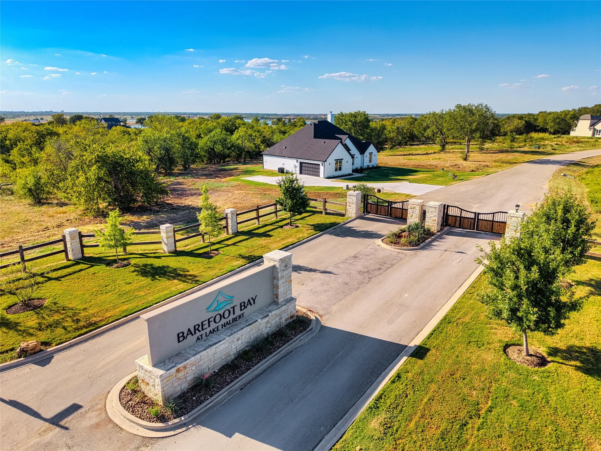 Single Family Residence For Sale in Navarro County , 101 Barefoot Bay Boulevard, Corsicana, Texas 75109, 3 Bedroom, 2 Bathroom, 2 Garage spaces, 2,258 Sqft, built in 2026, mls#21361443, Real Estate Agent in Corsicana, Homes For Sale in Navarro county, Homes For Sale in Corsicana, Realtor in Corsicana Texas, Real Estate Brokerage Independent Realty Texas, Luminita Cordes Realtor