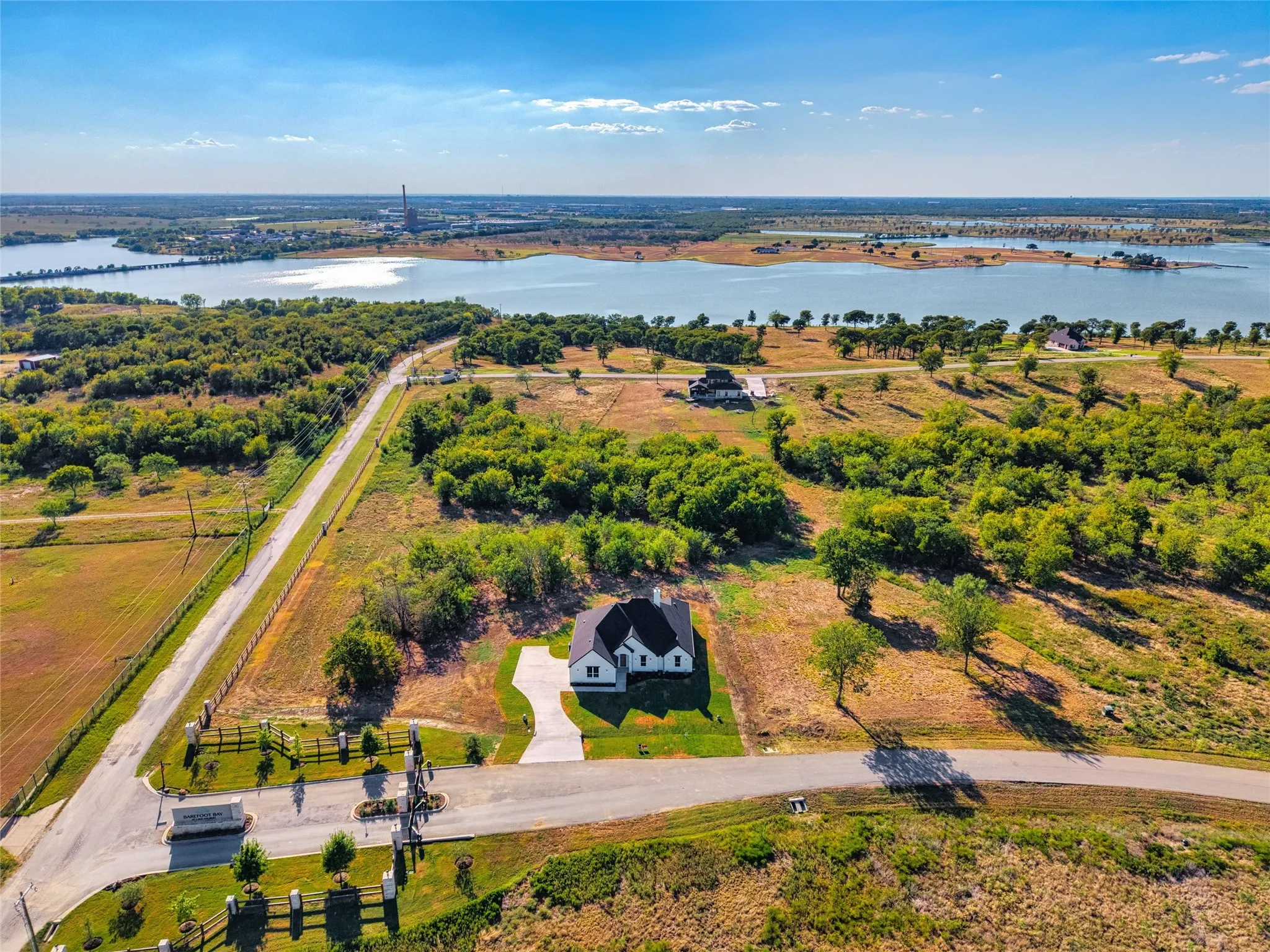 Single Family Residence For Sale in Navarro County , 101 Barefoot Bay Boulevard, Corsicana, Texas 75109, 3 Bedroom, 2 Bathroom, 2 Garage spaces, 2,258 Sqft, built in 2026, mls#21361443, Real Estate Agent in Corsicana, Homes For Sale in Navarro county, Homes For Sale in Corsicana, Realtor in Corsicana Texas, Real Estate Brokerage Independent Realty Texas, Luminita Cordes Realtor