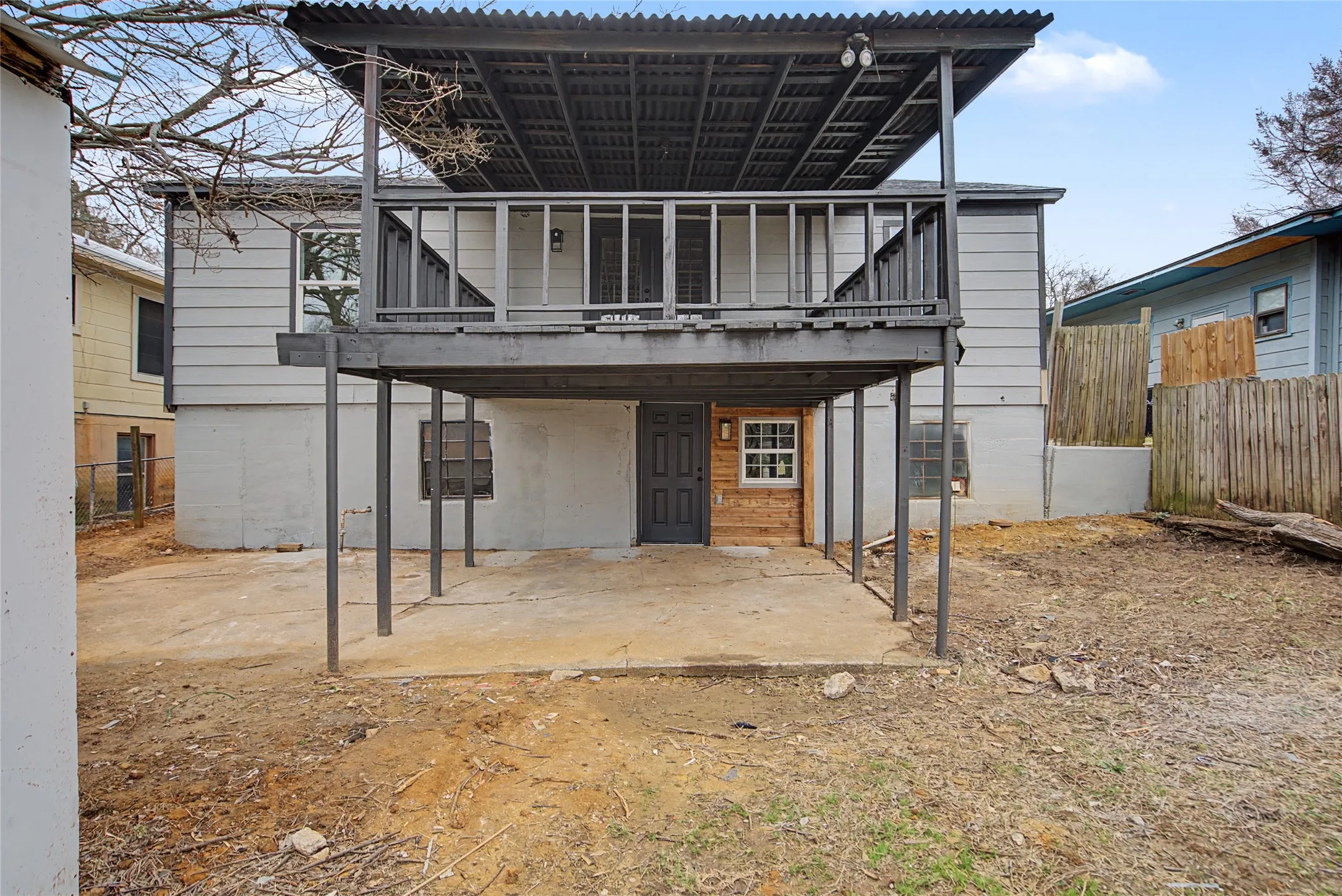 Single Family Residence For Rent in Grayson County , 1411 W Gandy Street, Denison, Texas 75020, 5 Bedroom, 3 Bathroom, Garage spaces, 2,240 Sqft, built in 1940, mls#21363820, Real Estate Agent in Denison, Homes For Rent in Grayson county, Homes For Rent in Denison, Realtor in Denison Texas, Real Estate Brokerage Independent Realty Texas, Luminita Cordes Realtor