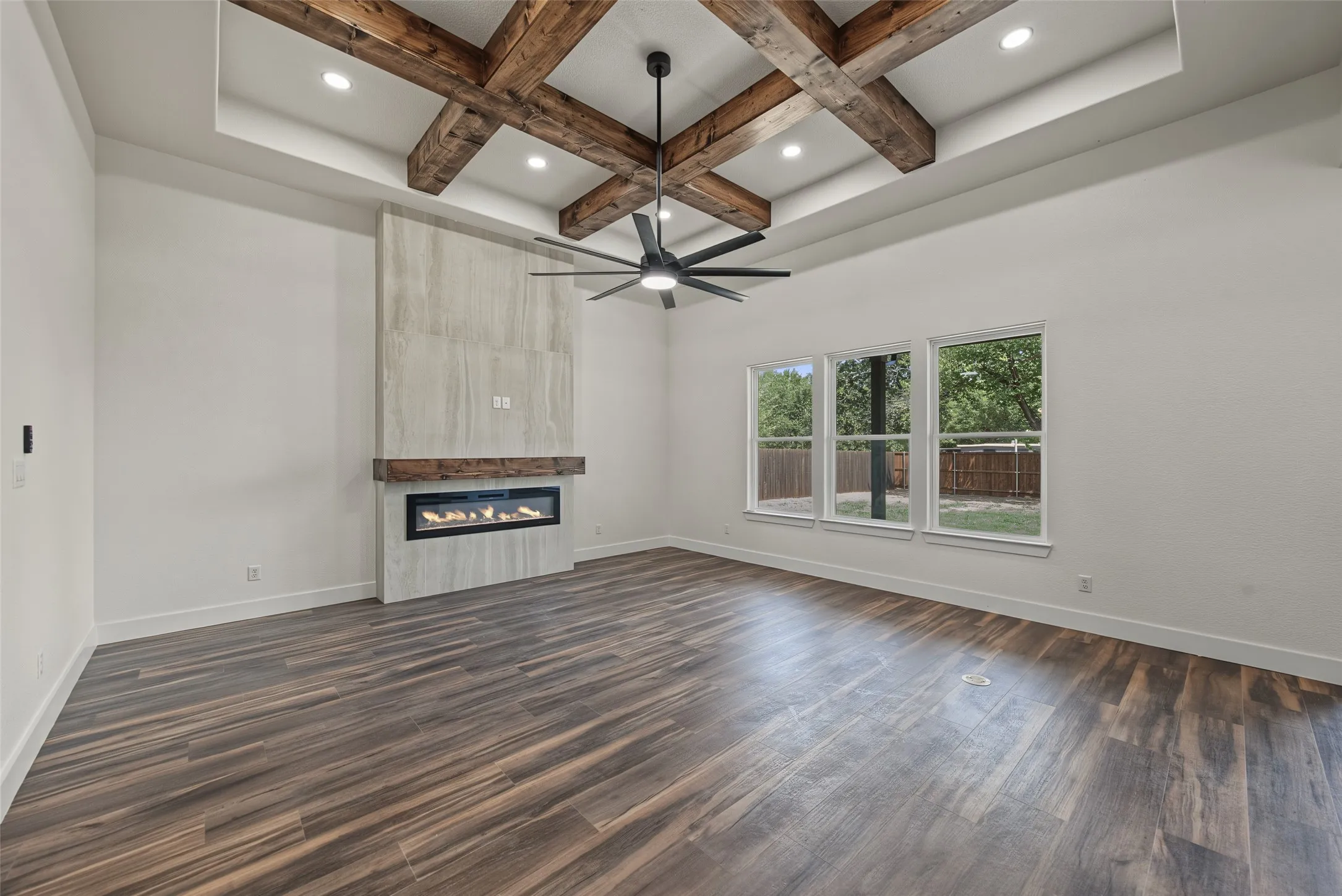 Single Family Residence For Sale in Wise County , 305 Hobbs Avenue, Boyd, Texas 76023, 3 Bedroom, 2 Bathroom, 2 Garage spaces, 1,866 Sqft, built in 2026, mls#21363574, Real Estate Agent in Boyd, Homes For Sale in Wise county, Homes For Sale in Boyd, Realtor in Boyd Texas, Real Estate Brokerage Independent Realty Texas, Luminita Cordes Realtor