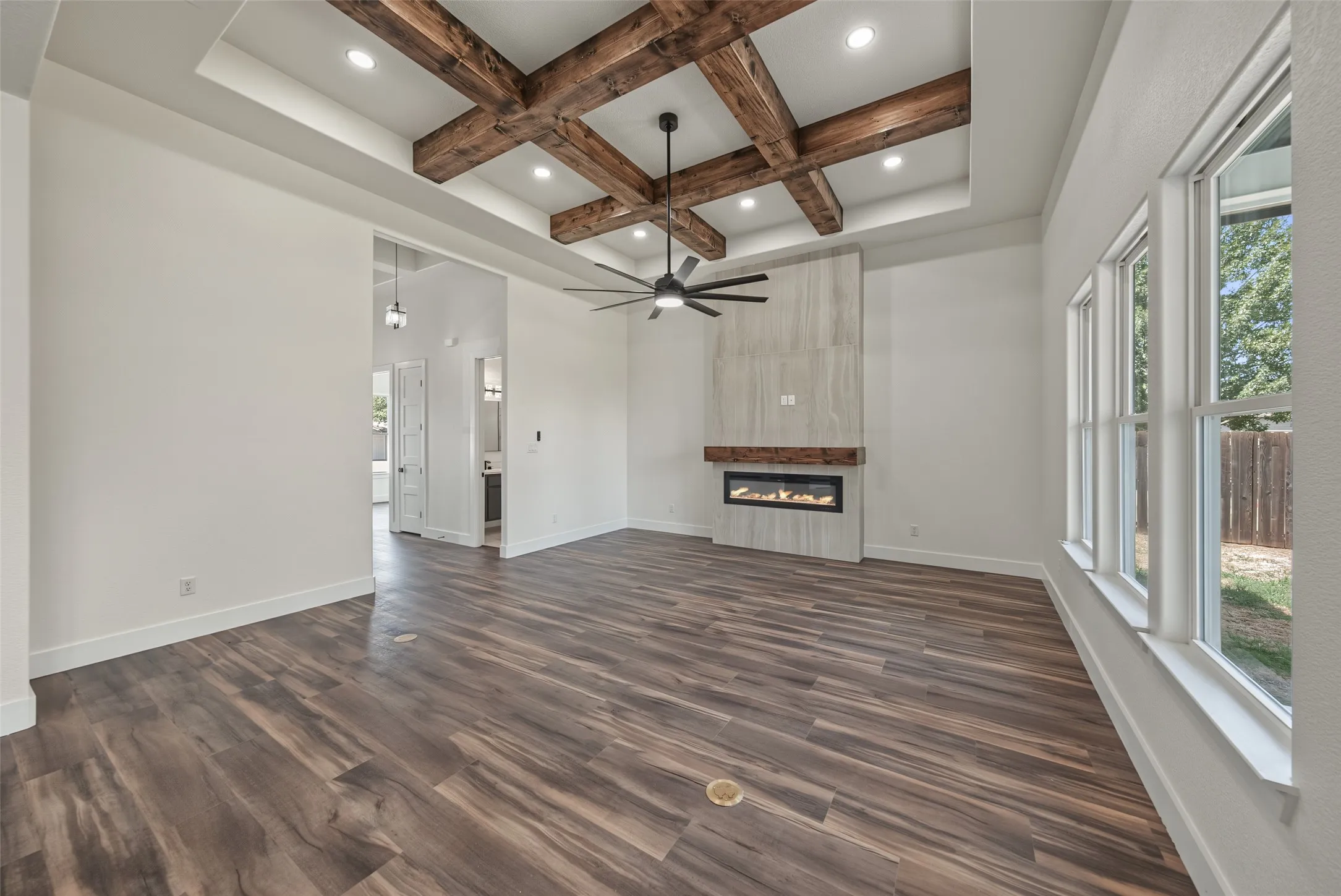 Single Family Residence For Sale in Wise County , 305 Hobbs Avenue, Boyd, Texas 76023, 3 Bedroom, 2 Bathroom, 2 Garage spaces, 1,866 Sqft, built in 2026, mls#21363574, Real Estate Agent in Boyd, Homes For Sale in Wise county, Homes For Sale in Boyd, Realtor in Boyd Texas, Real Estate Brokerage Independent Realty Texas, Luminita Cordes Realtor