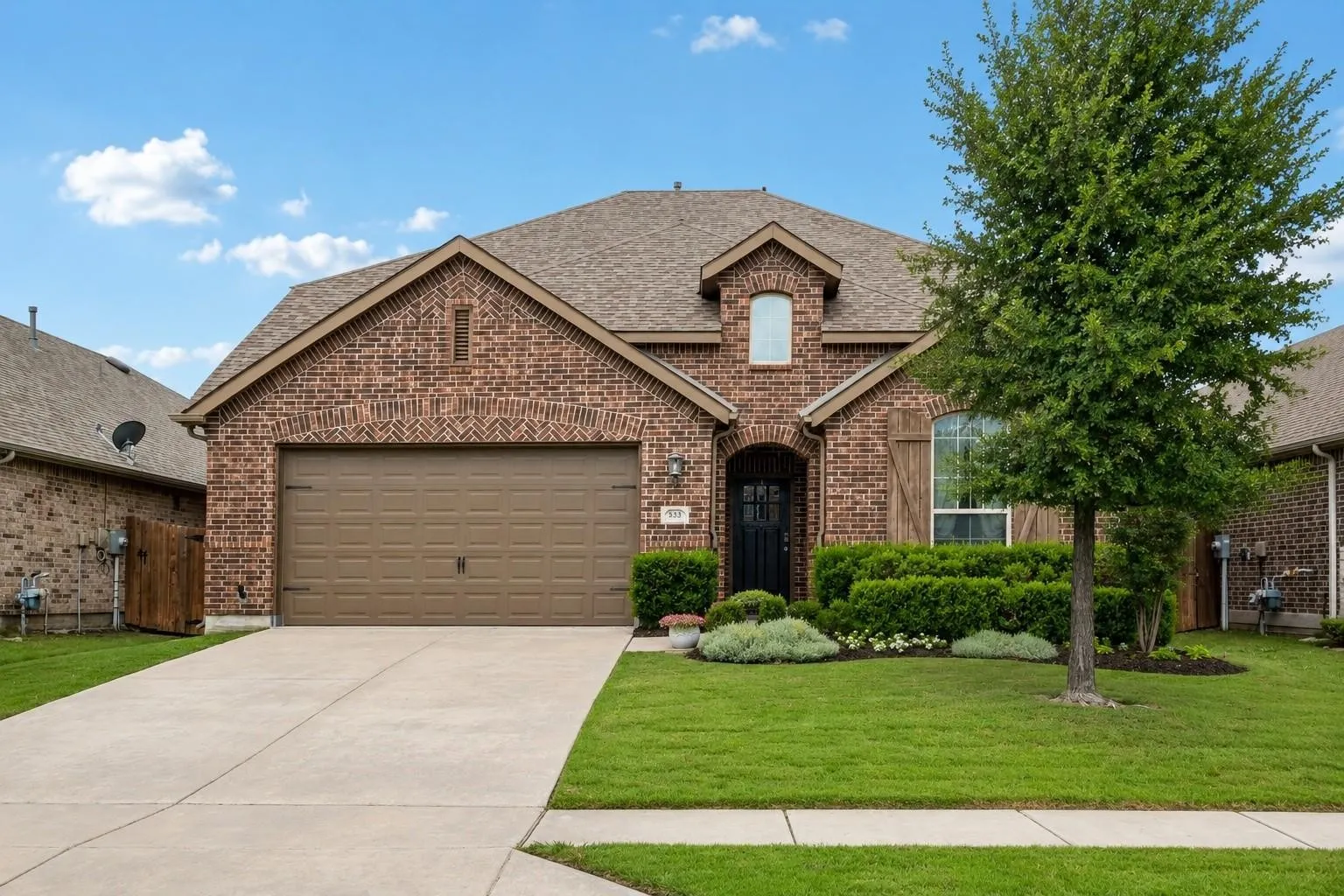 Single Family Residence For Sale in Collin County , 533 Yellowstone Drive, Celina, Texas 75009, 4 Bedroom, 3 Bathroom, 2 Garage spaces, 2,497 Sqft, built in 2017, mls#21359881, Real Estate Agent in Celina, Homes For Sale in Collin county, Homes For Sale in Celina, Realtor in Celina Texas, Real Estate Brokerage Independent Realty Texas, Luminita Cordes Realtor