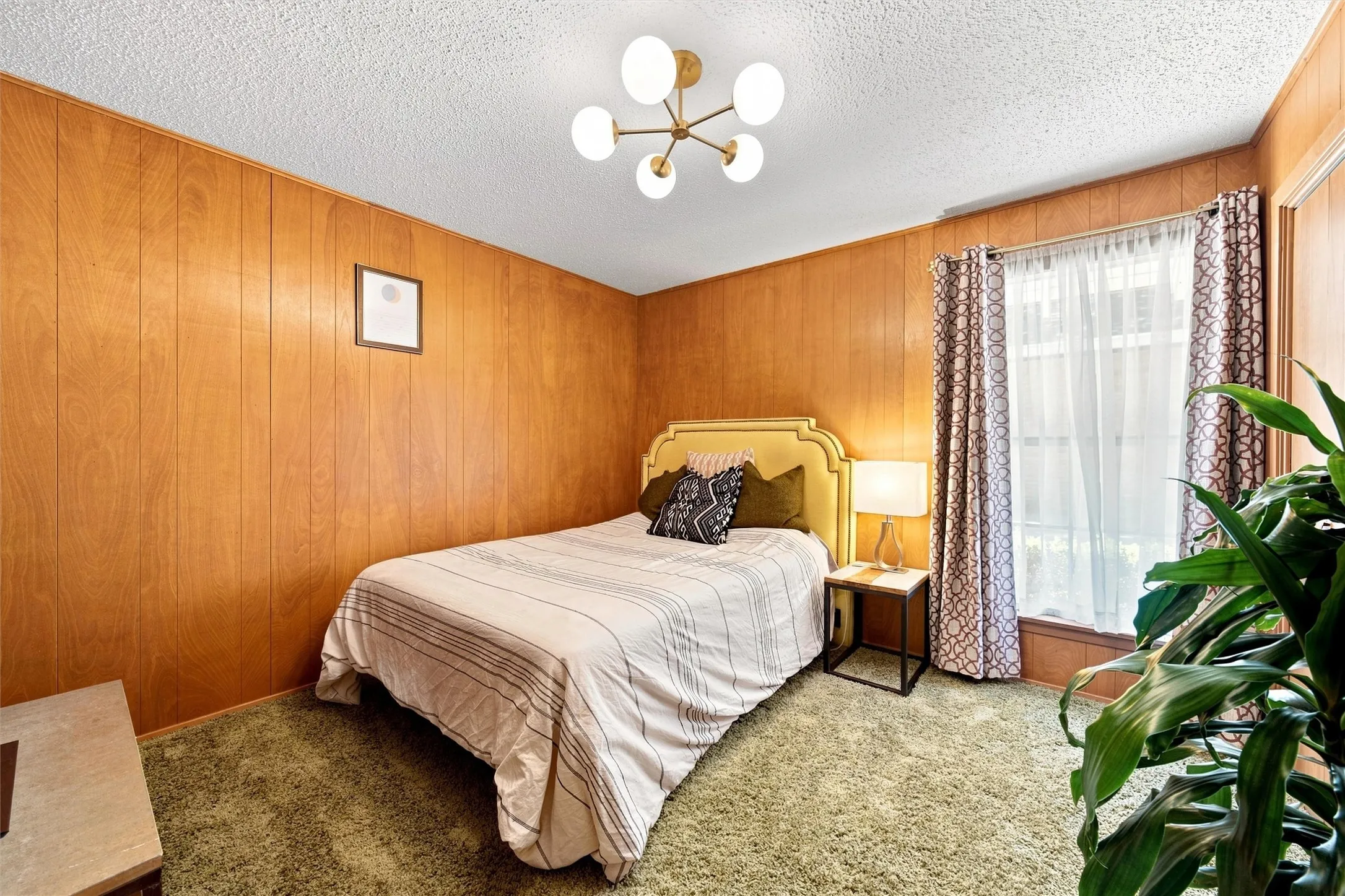 Single Family Residence For Sale in Mc Lennan County , 5104 Lake Jackson Drive, Waco, Texas 76710, 4 Bedroom, 3 Bathroom, 2 Garage spaces, 2,918 Sqft, built in 1965, mls#21363520, Real Estate Agent in Waco, Homes For Sale in Mc Lennan county, Homes For Sale in Waco, Realtor in Waco Texas, Real Estate Brokerage Independent Realty Texas, Luminita Cordes Realtor