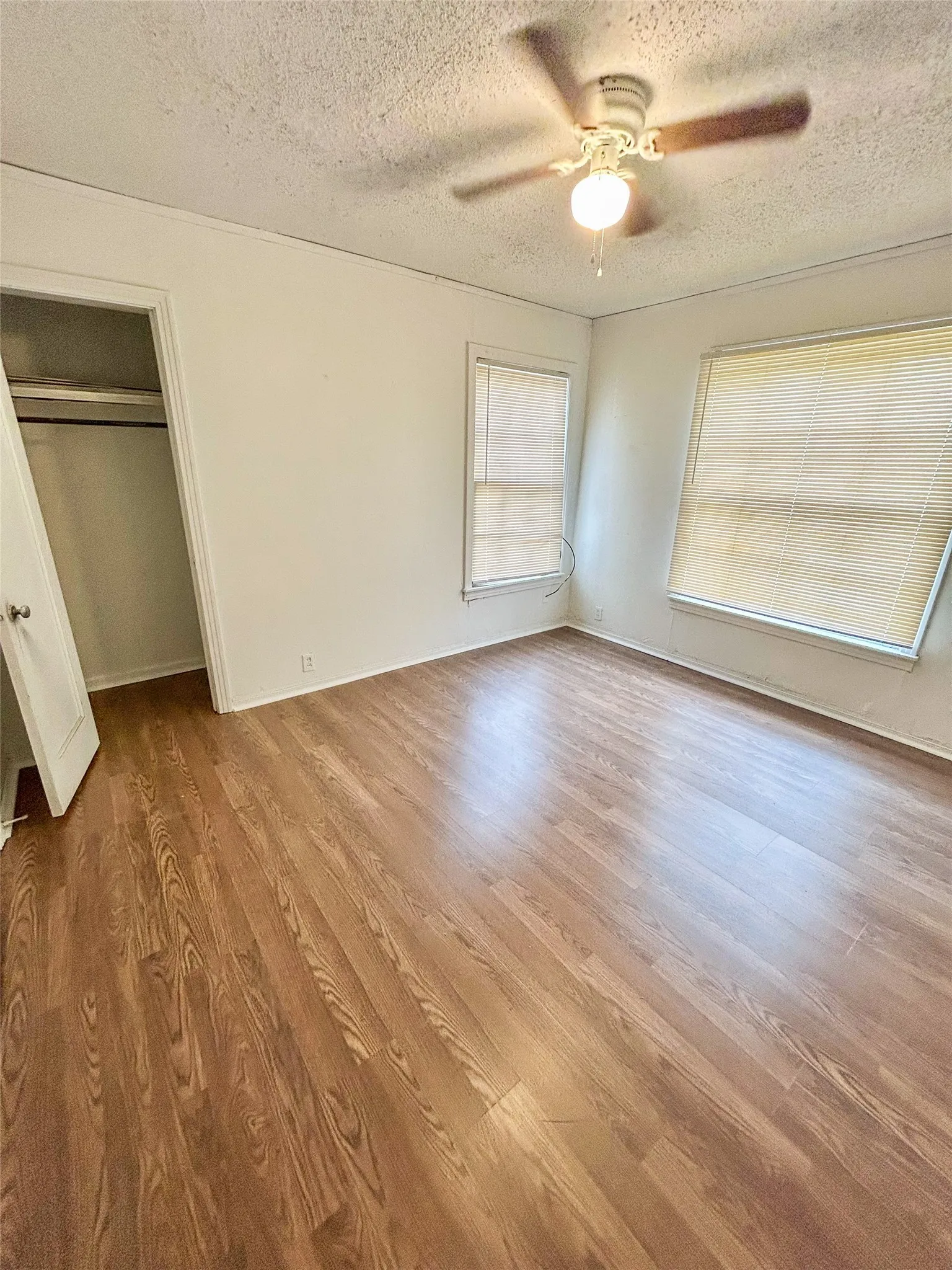 Single Family Residence For Sale in Red River (TX) County , 1701 W Main, Clarksville, Texas 75426, 3 Bedroom, 2 Bathroom, 2 Garage spaces, 1,543 Sqft, built in 0, mls#21363811, Real Estate Agent in Clarksville, Homes For Sale in Red River (TX) county, Homes For Sale in Clarksville, Realtor in Clarksville Texas, Real Estate Brokerage Independent Realty Texas, Luminita Cordes Realtor