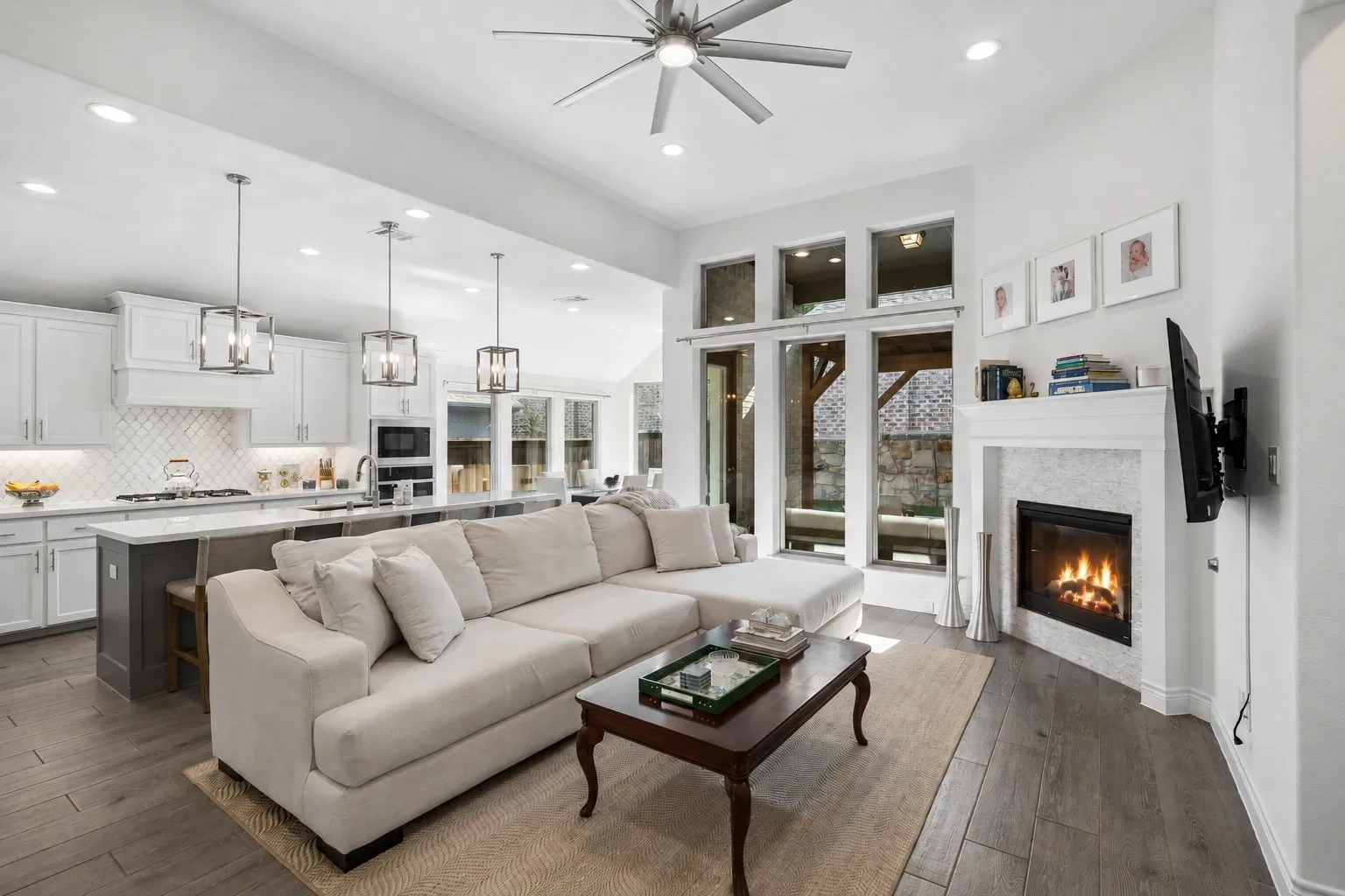 Single Family Residence For Sale in Collin County , 3224 Lexington Drive, Celina, Texas 75009, 4 Bedroom, 4 Bathroom, 2 Garage spaces, 2,642 Sqft, built in 2019, mls#21359695, Real Estate Agent in Celina, Homes For Sale in Collin county, Homes For Sale in Celina, Realtor in Celina Texas, Real Estate Brokerage Independent Realty Texas, Luminita Cordes Realtor