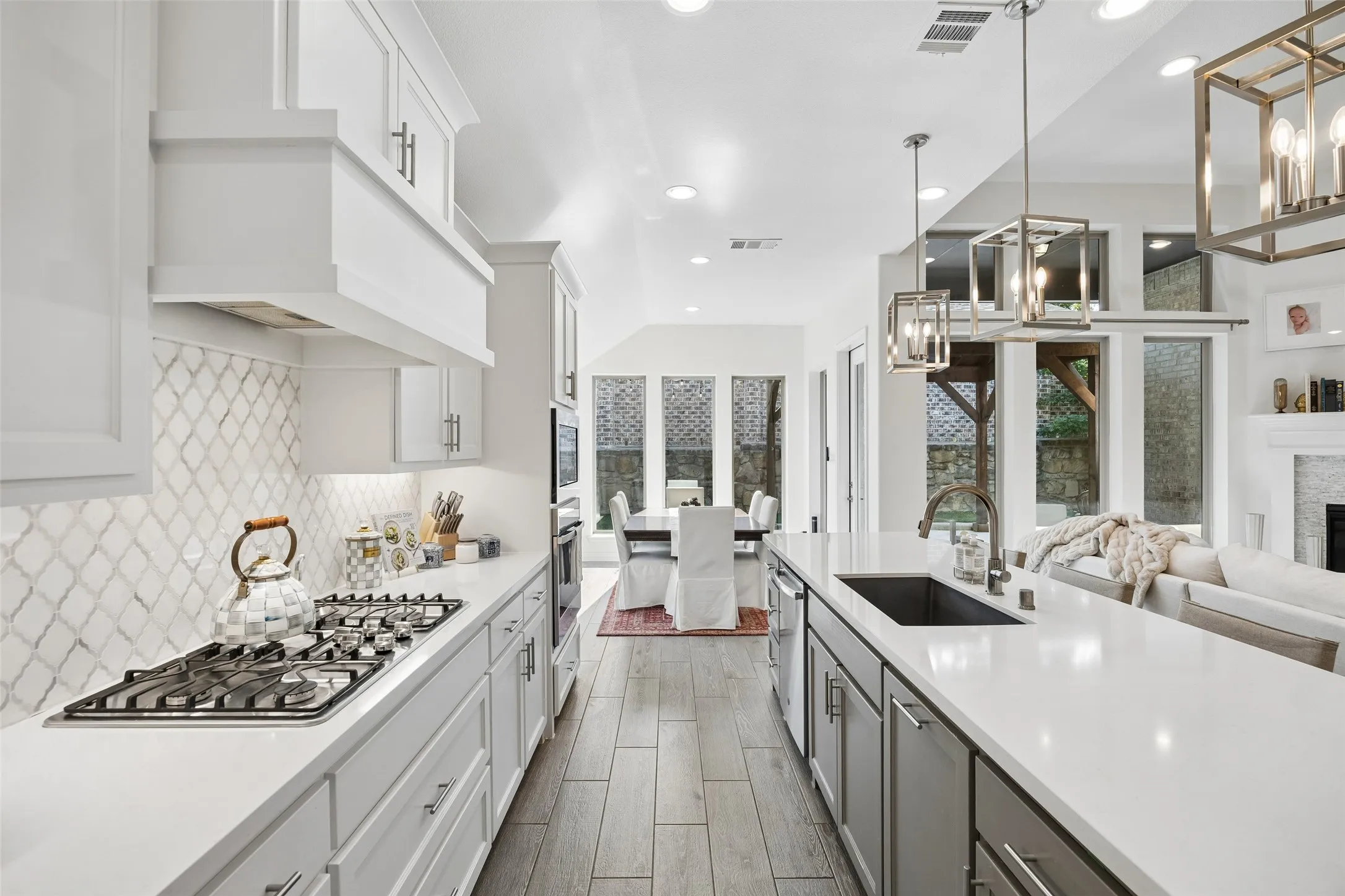 Single Family Residence For Sale in Collin County , 3224 Lexington Drive, Celina, Texas 75009, 4 Bedroom, 4 Bathroom, 2 Garage spaces, 2,642 Sqft, built in 2019, mls#21359695, Real Estate Agent in Celina, Homes For Sale in Collin county, Homes For Sale in Celina, Realtor in Celina Texas, Real Estate Brokerage Independent Realty Texas, Luminita Cordes Realtor