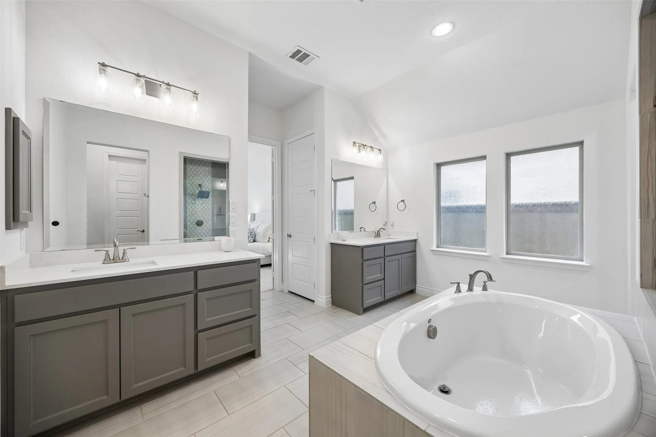 Single Family Residence For Sale in Collin County , 3224 Lexington Drive, Celina, Texas 75009, 4 Bedroom, 4 Bathroom, 2 Garage spaces, 2,642 Sqft, built in 2019, mls#21359695, Real Estate Agent in Celina, Homes For Sale in Collin county, Homes For Sale in Celina, Realtor in Celina Texas, Real Estate Brokerage Independent Realty Texas, Luminita Cordes Realtor