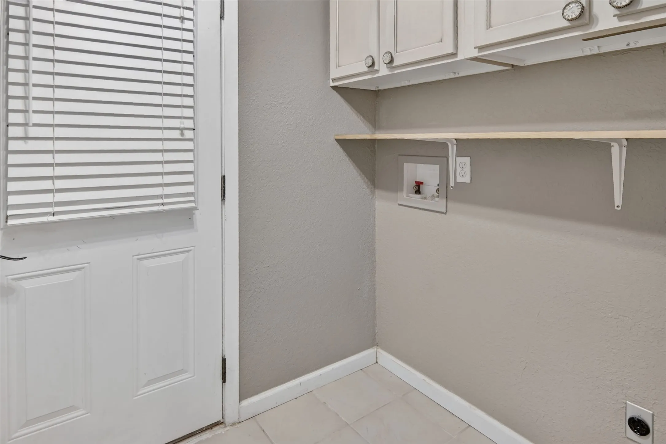 Nice size utility just off the kitchen and with a exterior door