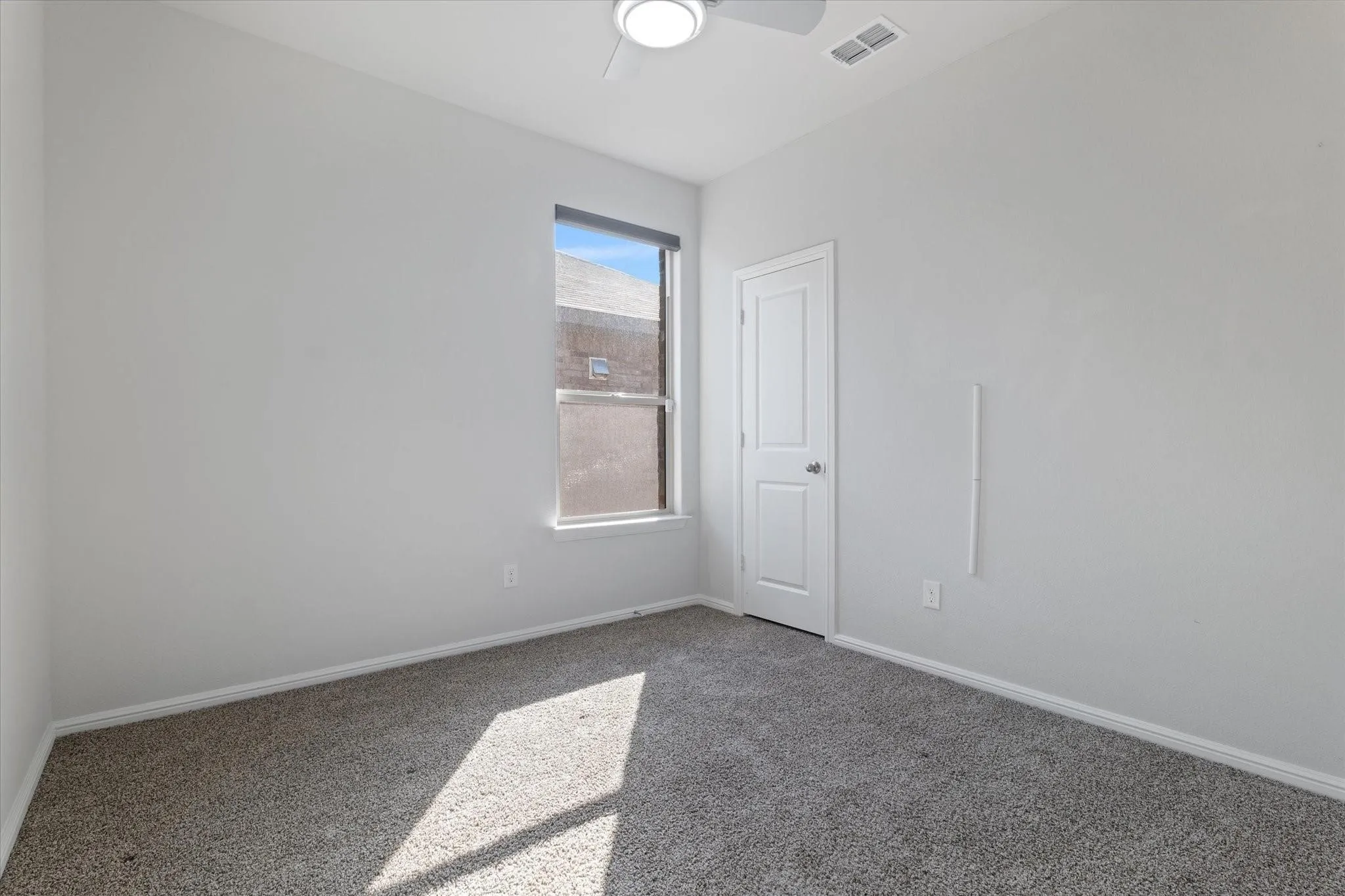 Single Family Residence For Rent in Tarrant County , 413 drowsy water Trail, Fort Worth, Texas 76131, 4 Bedroom, 2 Bathroom, 2 Garage spaces, 1,773 Sqft, built in 2022, mls#21363843, Real Estate Agent in Fort Worth, Homes For Rent in Tarrant county, Homes For Rent in Fort Worth, Realtor in Fort Worth Texas, Real Estate Brokerage Independent Realty Texas, Luminita Cordes Realtor