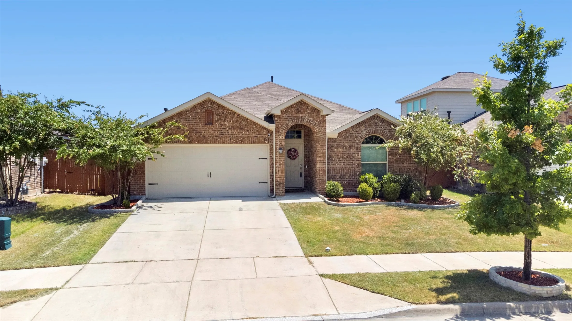 Single Family Residence For Sale in Kaufman County , 3910 Pioneer Drive, Forney, Texas 75126, 4 Bedroom, 2 Bathroom, 2 Garage spaces, 1,960 Sqft, built in 2021, mls#21362869, Real Estate Agent in Forney, Homes For Sale in Kaufman county, Homes For Sale in Forney, Realtor in Forney Texas, Real Estate Brokerage Independent Realty Texas, Luminita Cordes Realtor