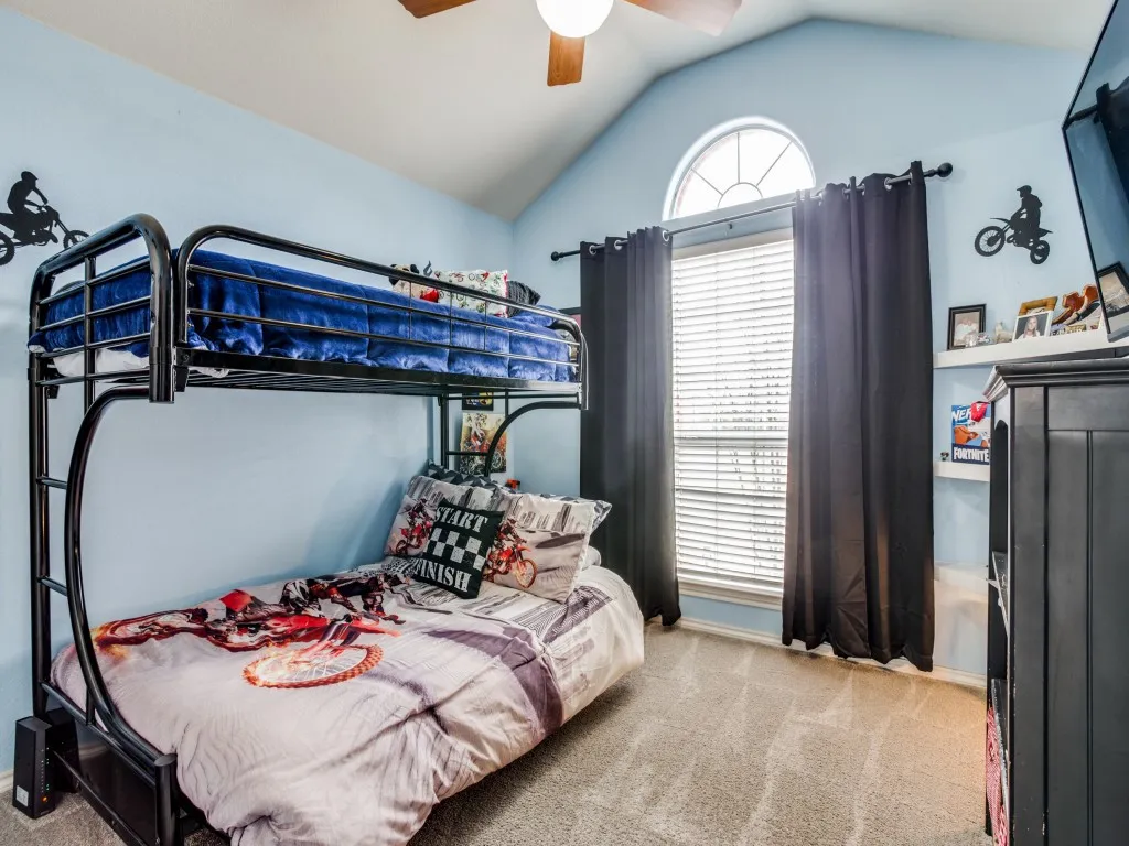 Single Family Residence For Sale in Parker County , 136 Alyssa Court, Weatherford, Texas 76085, 3 Bedroom, 2 Bathroom, 2 Garage spaces, 1,457 Sqft, built in 2004, Price $375,000, mls#21362531, Real Estate Agent in Weatherford, Homes For Sale in Parker county, Homes For Sale in Weatherford, Realtor in Weatherford Texas, Real Estate Brokerage Independent Realty Texas, Luminita Cordes Realtor