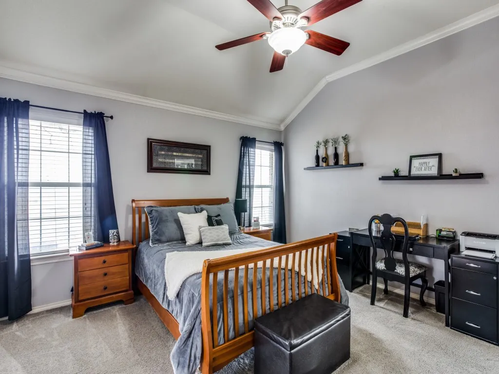 Single Family Residence For Sale in Parker County , 136 Alyssa Court, Weatherford, Texas 76085, 3 Bedroom, 2 Bathroom, 2 Garage spaces, 1,457 Sqft, built in 2004, Price $375,000, mls#21362531, Real Estate Agent in Weatherford, Homes For Sale in Parker county, Homes For Sale in Weatherford, Realtor in Weatherford Texas, Real Estate Brokerage Independent Realty Texas, Luminita Cordes Realtor