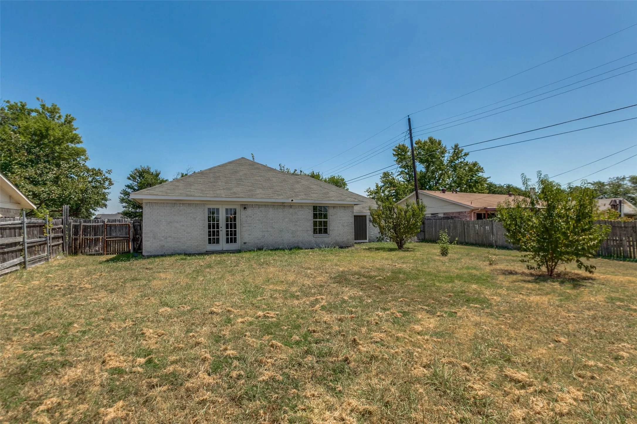 Single Family Residence For Sale in Dallas County , 1205 Briarcove Drive, Richardson, Texas 75081, 4 Bedroom, 2 Bathroom, 2 Garage spaces, 1,402 Sqft, built in 1967, mls#21363859, Real Estate Agent in Richardson, Homes For Sale in Dallas county, Homes For Sale in Richardson, Realtor in Richardson Texas, Real Estate Brokerage Independent Realty Texas, Luminita Cordes Realtor