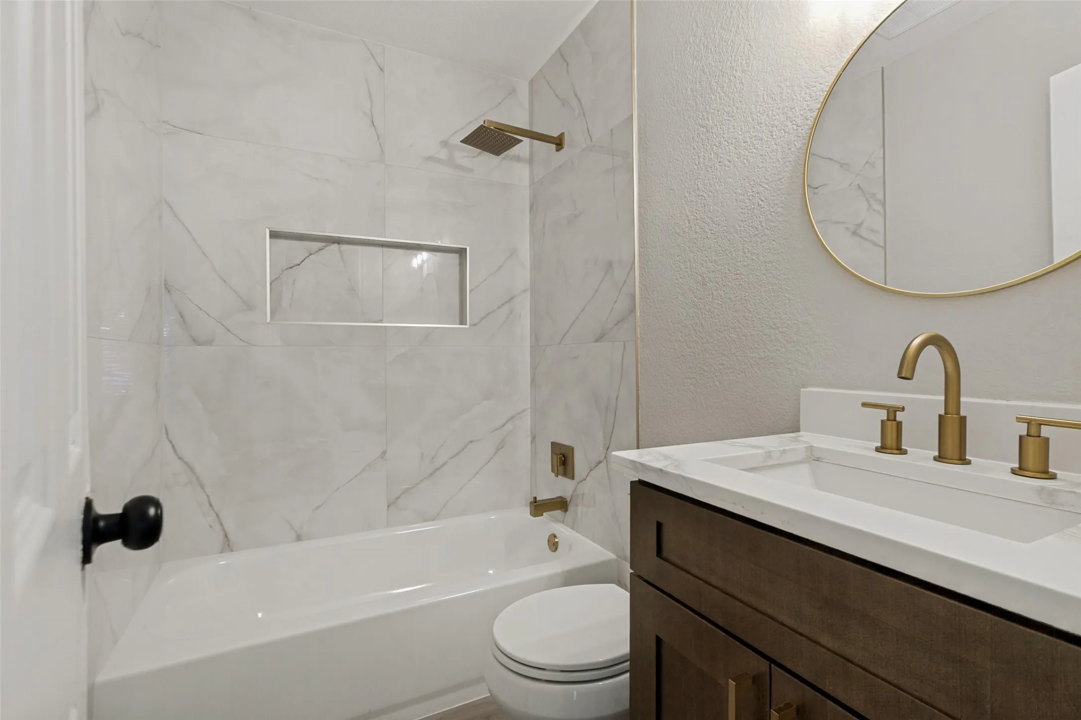 Single Family Residence For Sale in Dallas County , 1205 Briarcove Drive, Richardson, Texas 75081, 4 Bedroom, 2 Bathroom, 2 Garage spaces, 1,402 Sqft, built in 1967, mls#21363859, Real Estate Agent in Richardson, Homes For Sale in Dallas county, Homes For Sale in Richardson, Realtor in Richardson Texas, Real Estate Brokerage Independent Realty Texas, Luminita Cordes Realtor