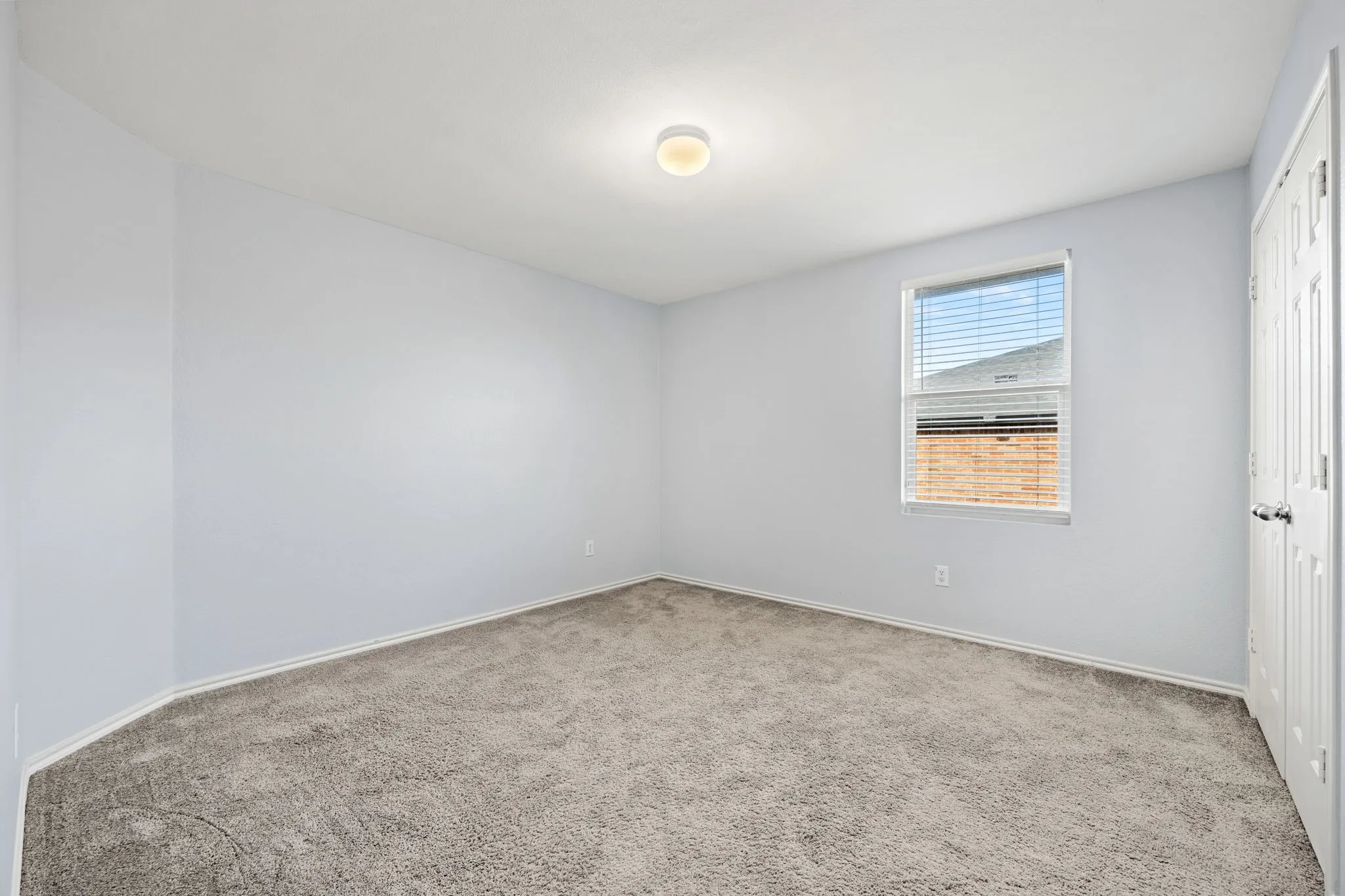Single Family Residence For Rent in Denton County , 2601 Shorewood Drive, Little Elm, Texas 75068, 3 Bedroom, 2 Bathroom, 2 Garage spaces, 1,860 Sqft, built in 2005, mls#21363837, Real Estate Agent in Little Elm, Homes For Rent in Denton county, Homes For Rent in Little Elm, Realtor in Little Elm Texas, Real Estate Brokerage Independent Realty Texas, Luminita Cordes Realtor