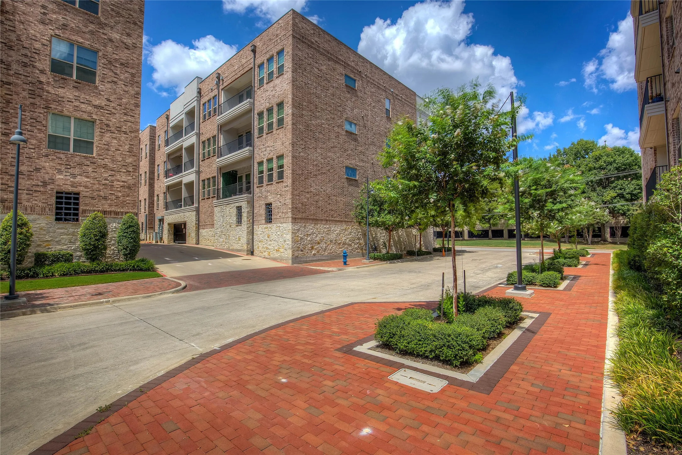 Condominium For Rent in Dallas County , 5015 Meridian Lane 3105, Addison, Texas 75001, 3 Bedroom, 3 Bathroom, 2 Garage spaces, 1,635 Sqft, built in 2016, mls#21360767, Real Estate Agent in Addison, Homes For Rent in Dallas county, Homes For Rent in Addison, Realtor in Addison Texas, Real Estate Brokerage Independent Realty Texas, Luminita Cordes Realtor