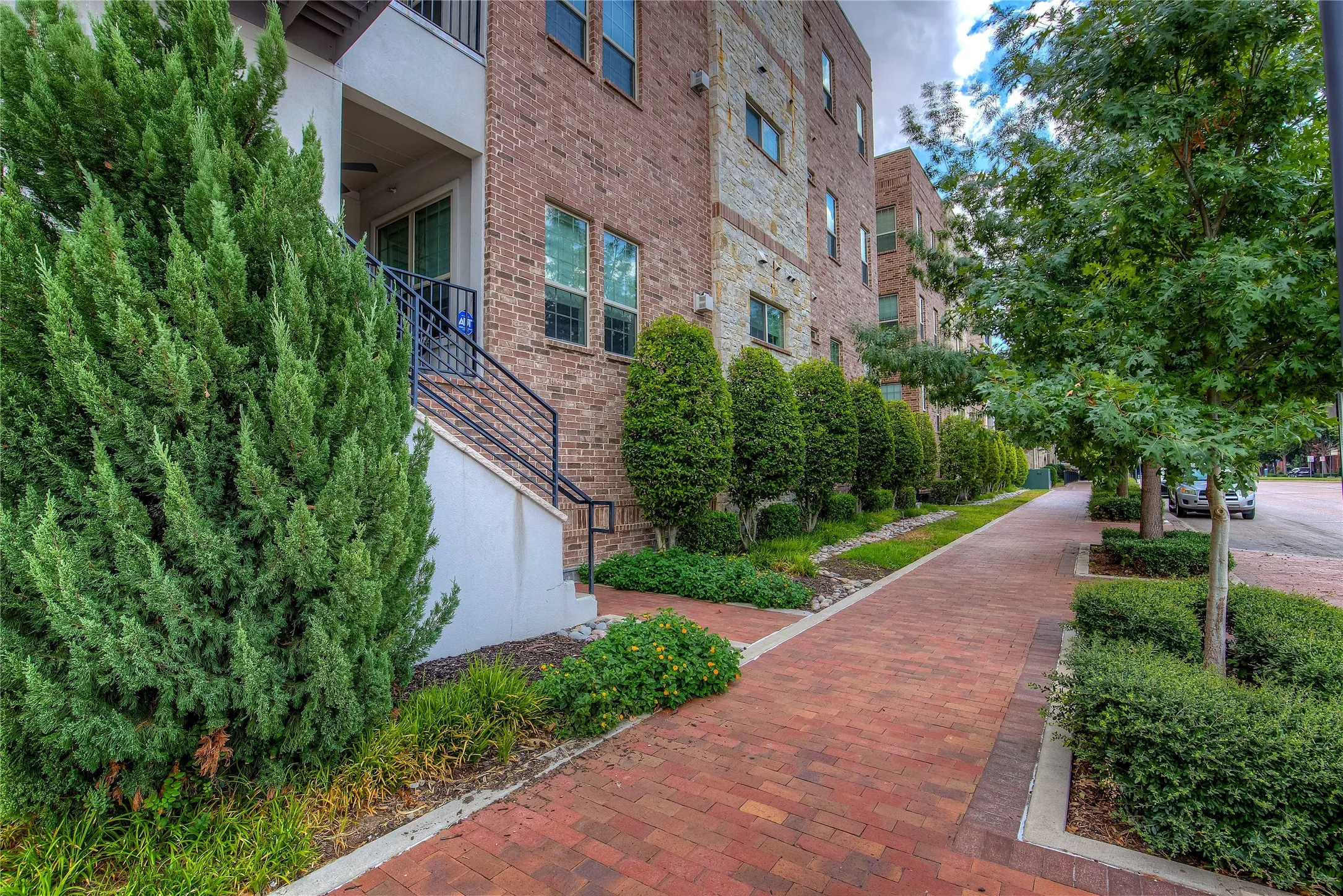 Condominium For Rent in Dallas County , 5015 Meridian Lane 3105, Addison, Texas 75001, 3 Bedroom, 3 Bathroom, 2 Garage spaces, 1,635 Sqft, built in 2016, mls#21360767, Real Estate Agent in Addison, Homes For Rent in Dallas county, Homes For Rent in Addison, Realtor in Addison Texas, Real Estate Brokerage Independent Realty Texas, Luminita Cordes Realtor